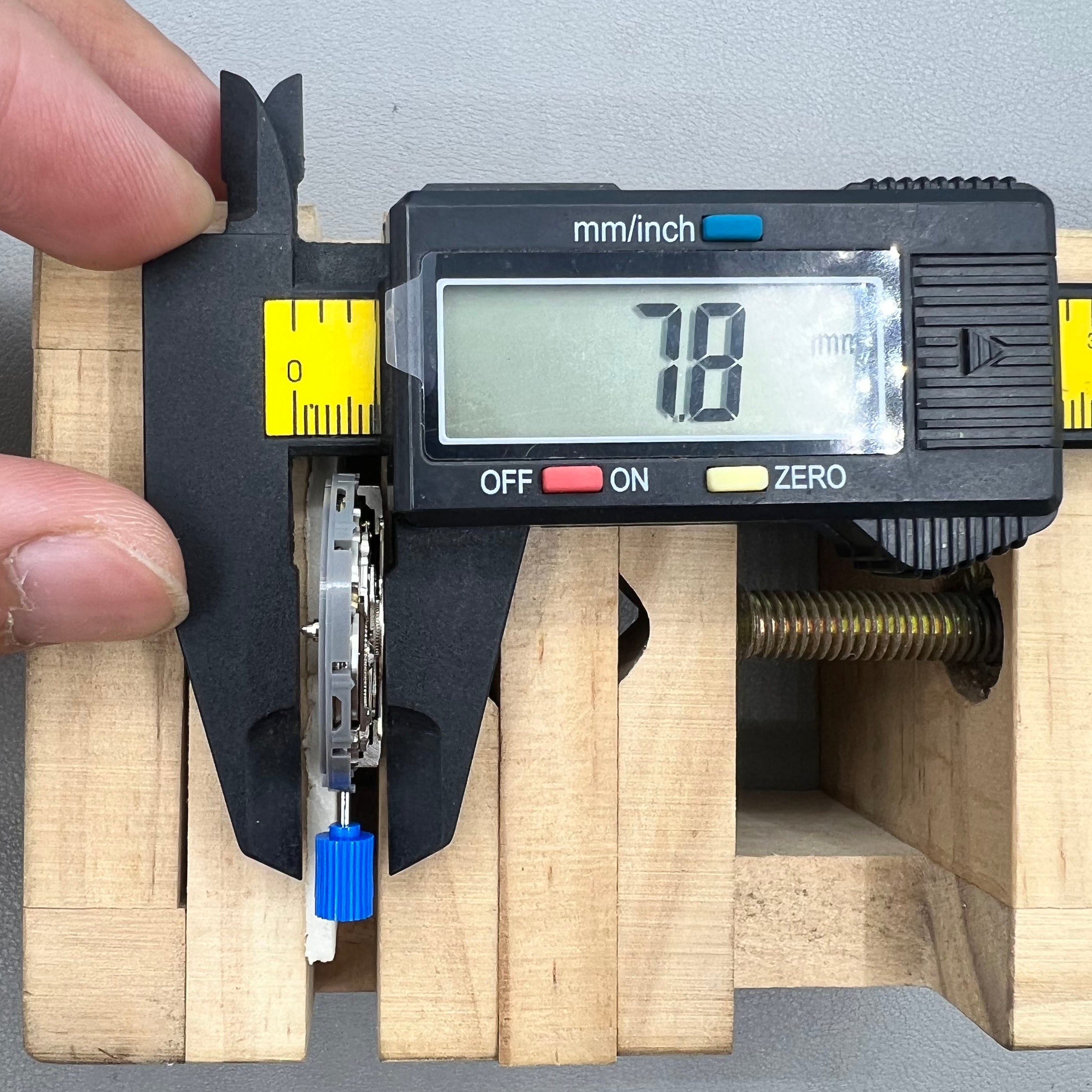 Seiko NH34 Automatic Mechanical GMT Movement Hacking Seconds Arabic Date@3