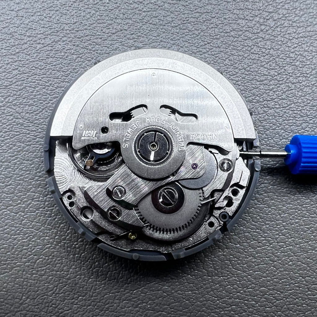 Japan NH35 Automatic Mechanical Movement High Accuracy Red Odd Number