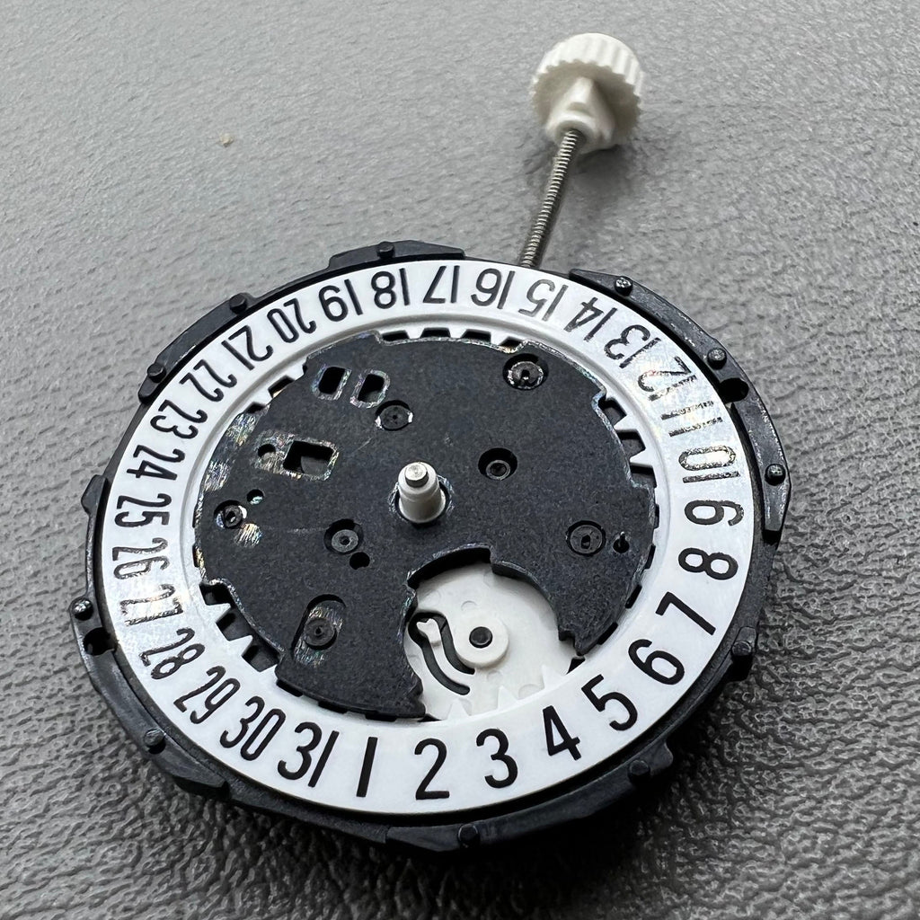 2 PIECES Quartz Movement Sunon PE46 2 Hands with Date Watches Movement Date@6