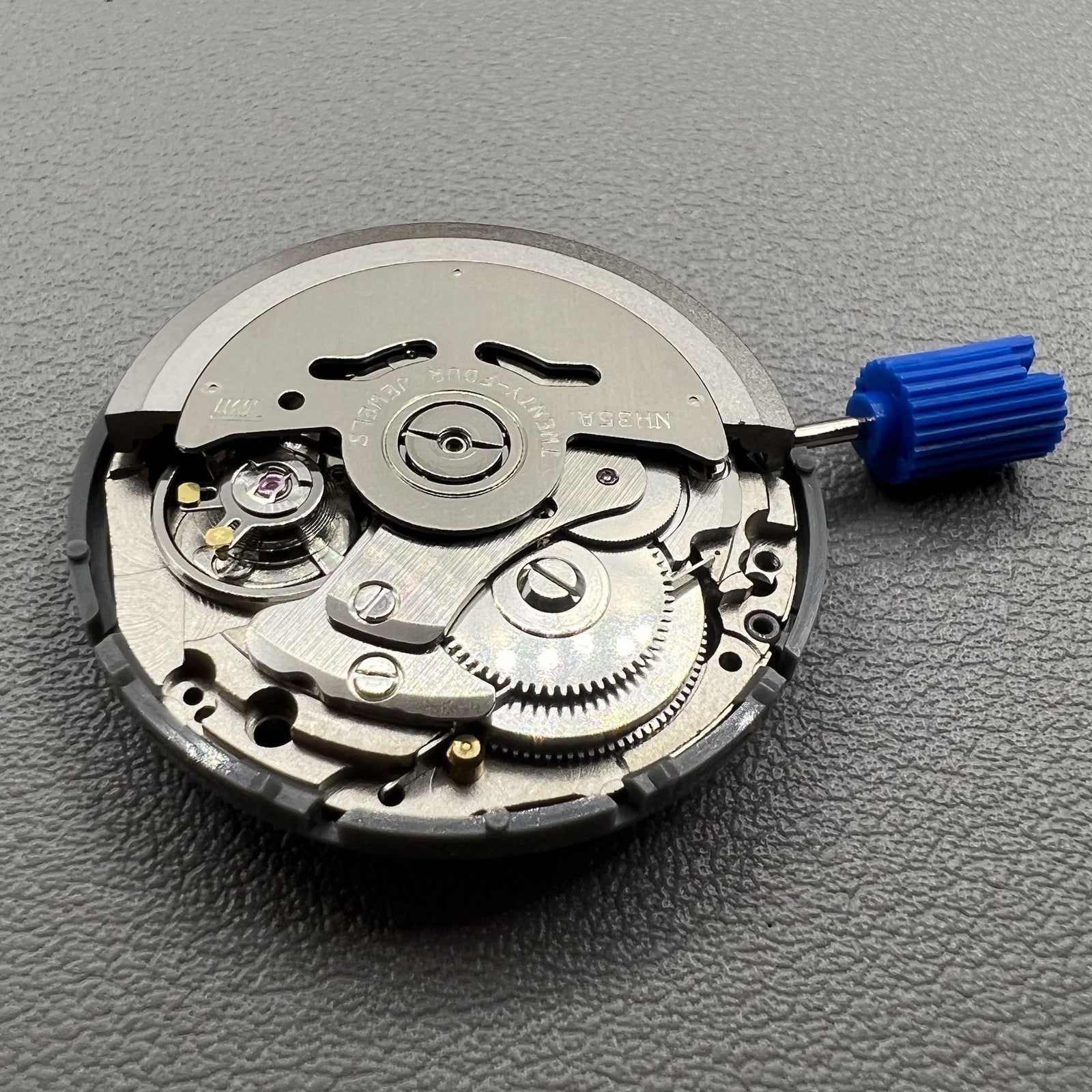 Japan NH35 Automatic Mechanical Movement Black Date Dial Crown At 3.0