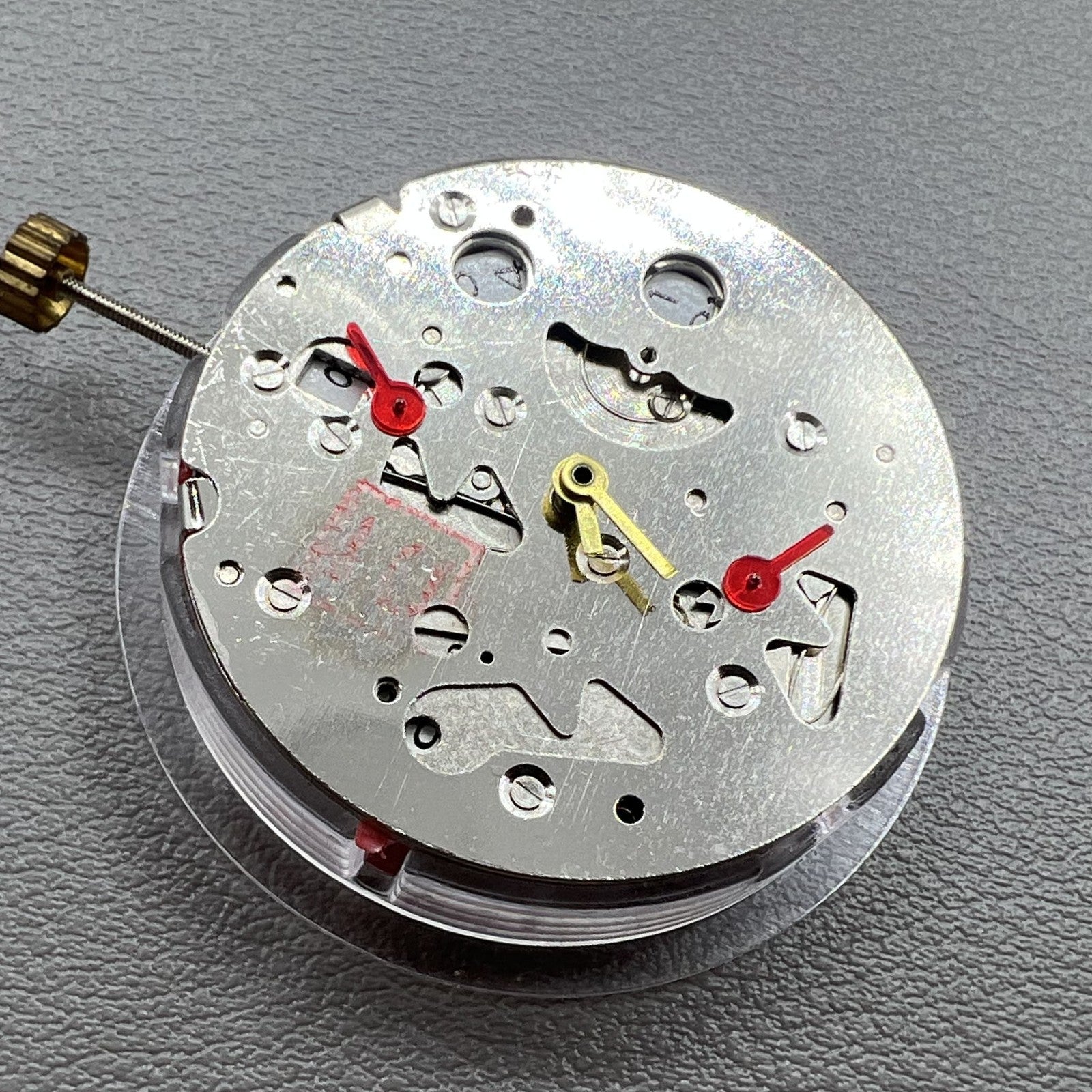 China Made 7120 Mechanical Movement Second Hands At 3/6/9 3 Hands Date At 3