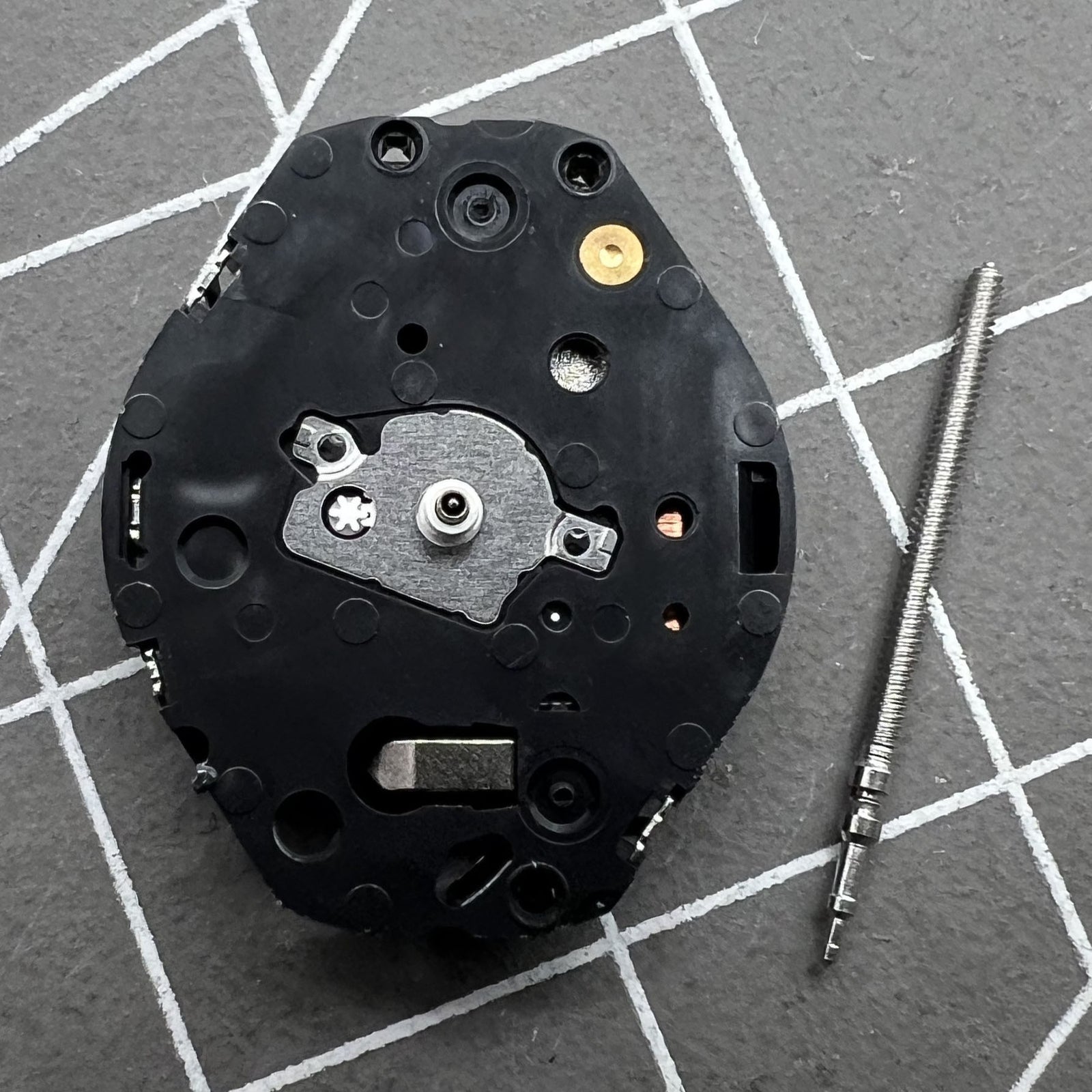 2 PIECES Miyota 7T35 Watch Quartz Movement 3 Hands Movement