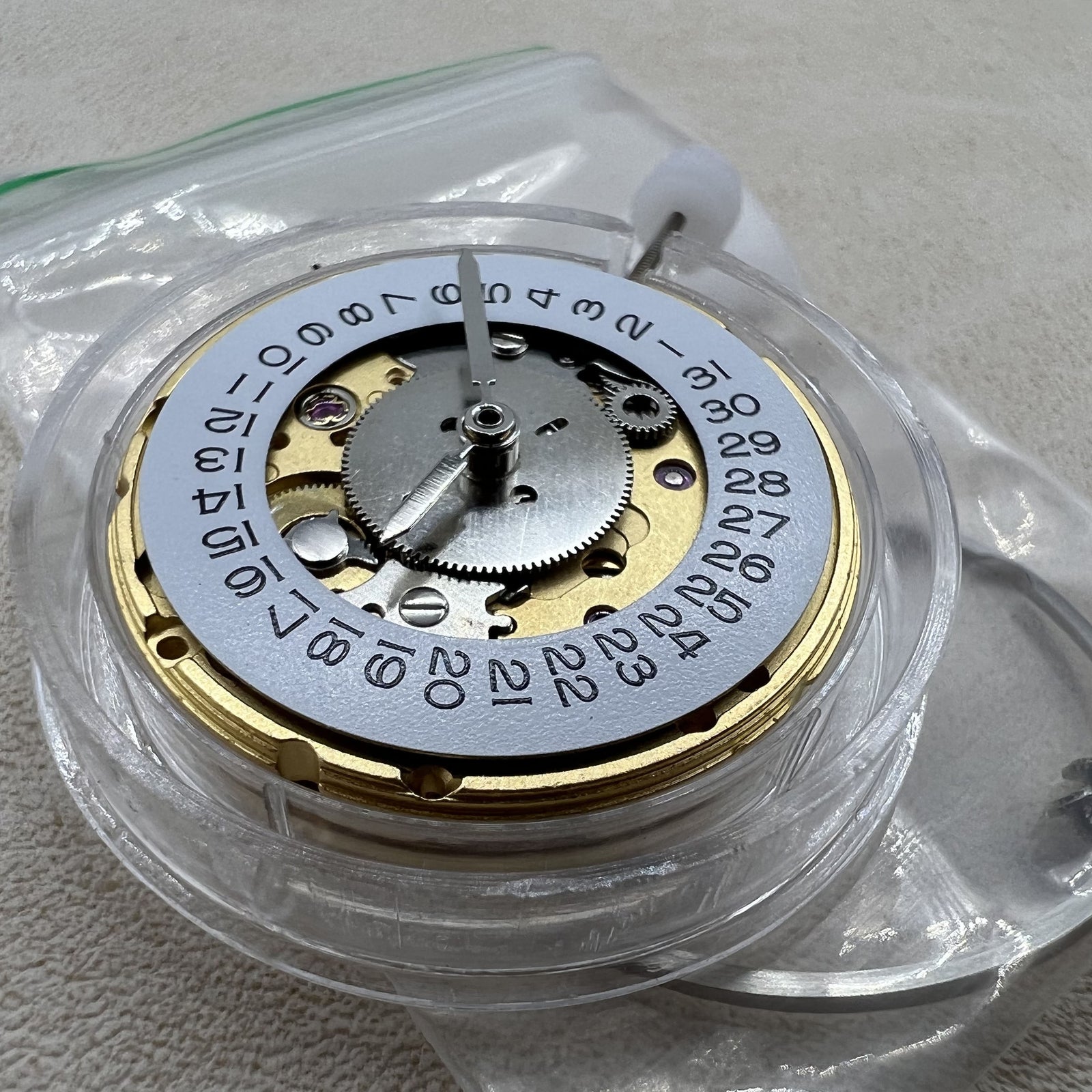Hangzhou HZ6460 Mechanical Movement Date@3 Replacement of Movement ETA2836