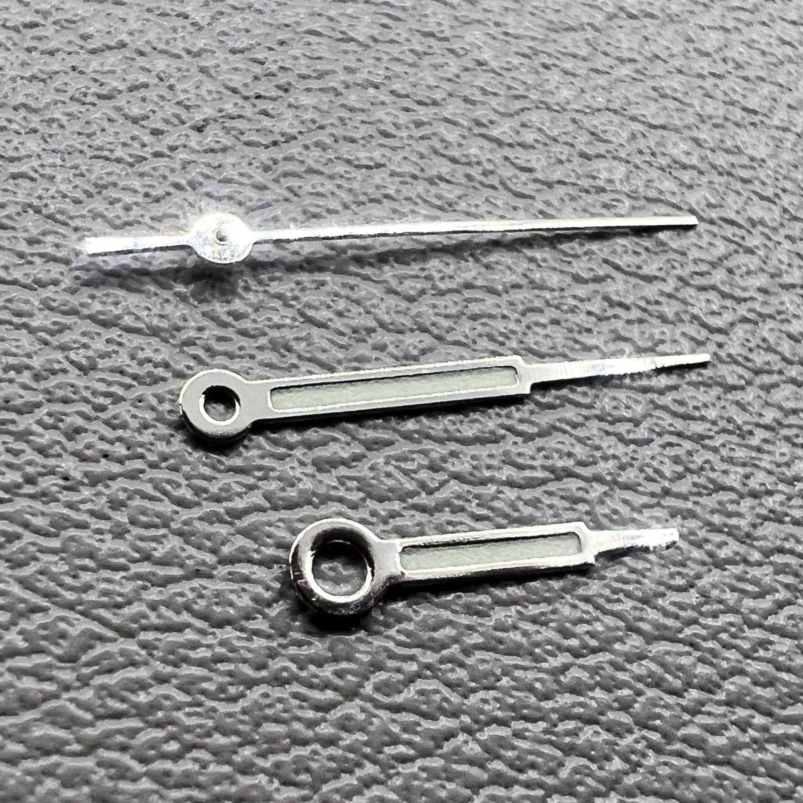 2 Sets/Pack Silver Trim Green Lume Pointed Hands Set for Ronda 515 Movement