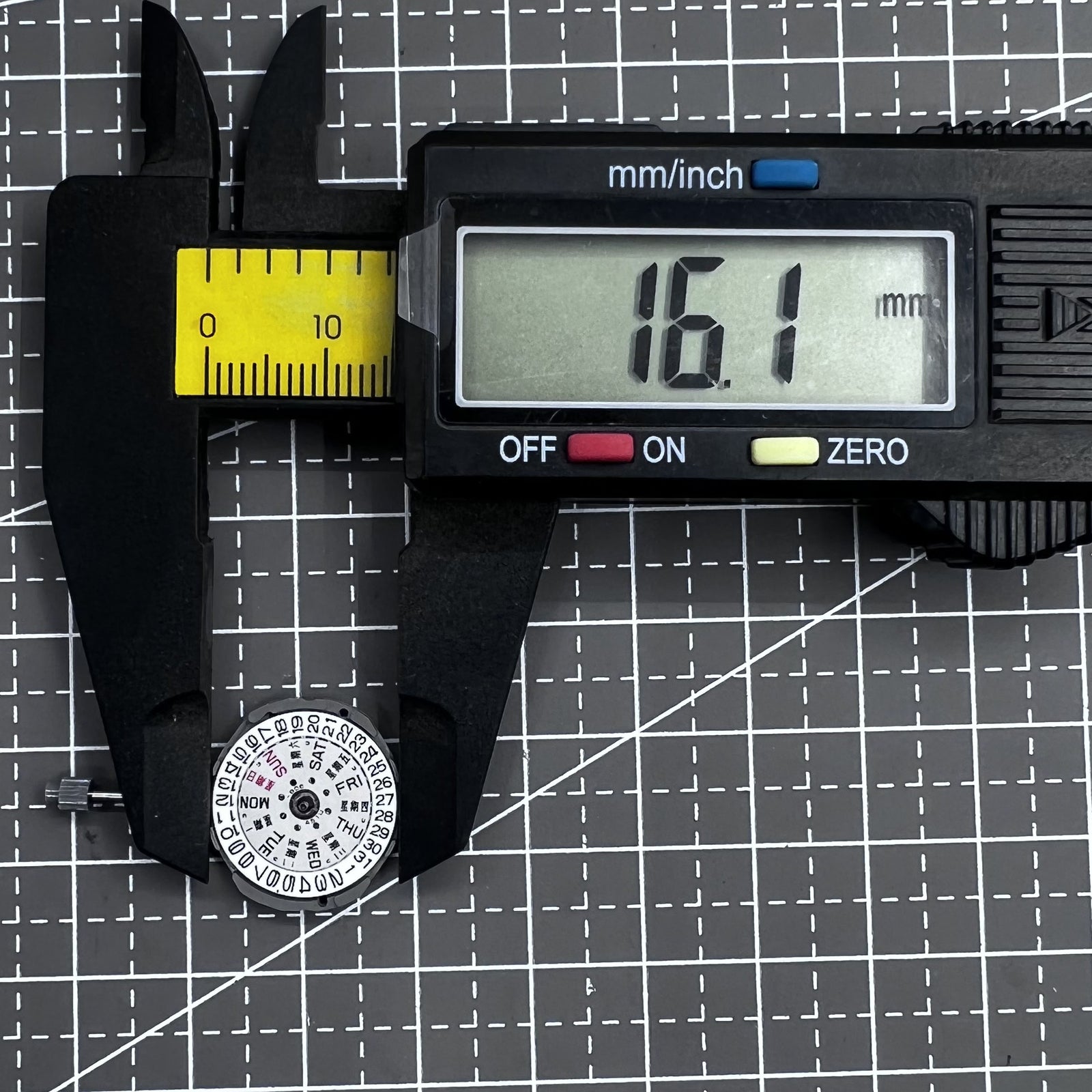 Japan  Miyota GL02 Quartz Movement Day Date Replacement of GL00