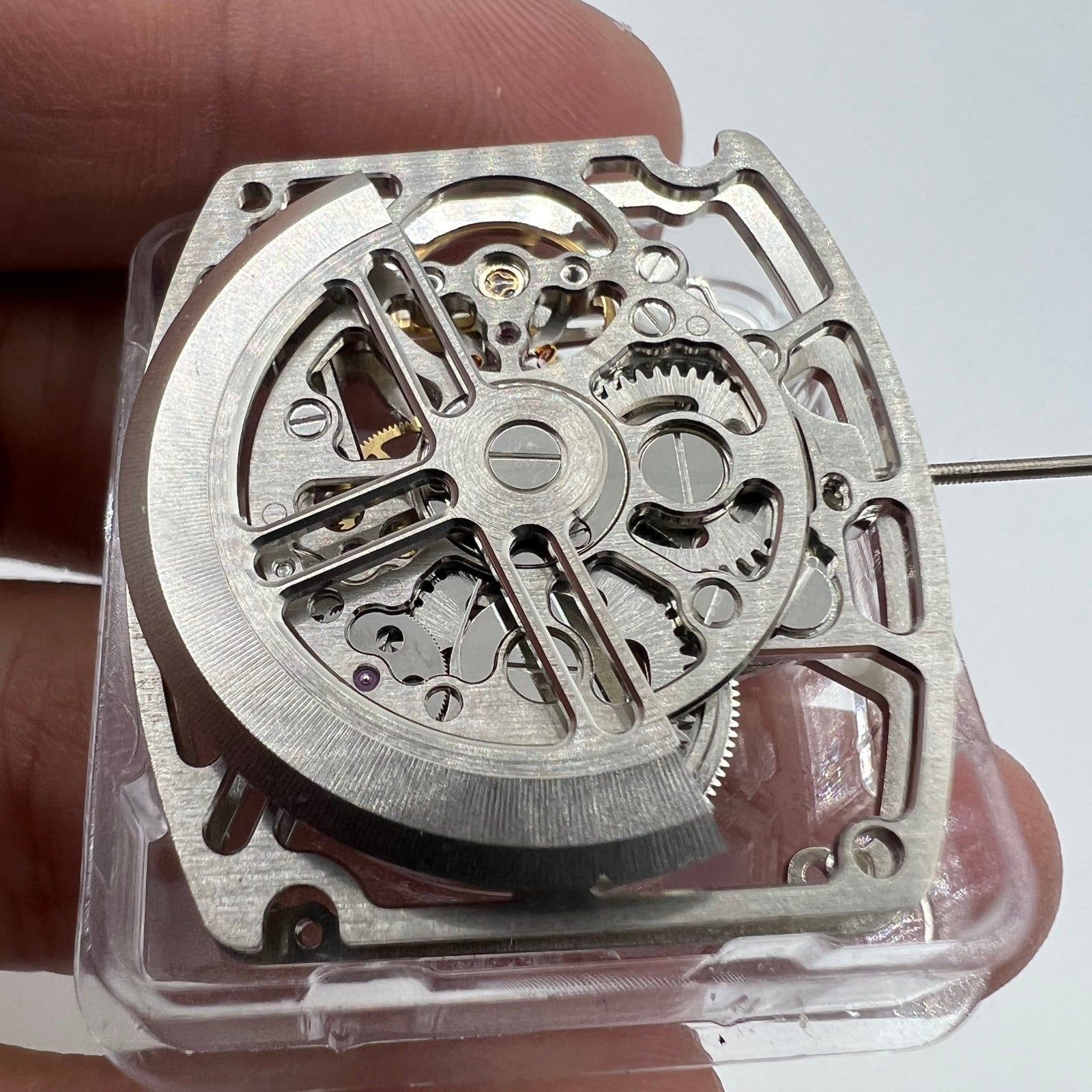 Asian HZ1C01A Silve Barrel Shape Automatic Mechanical Movement
