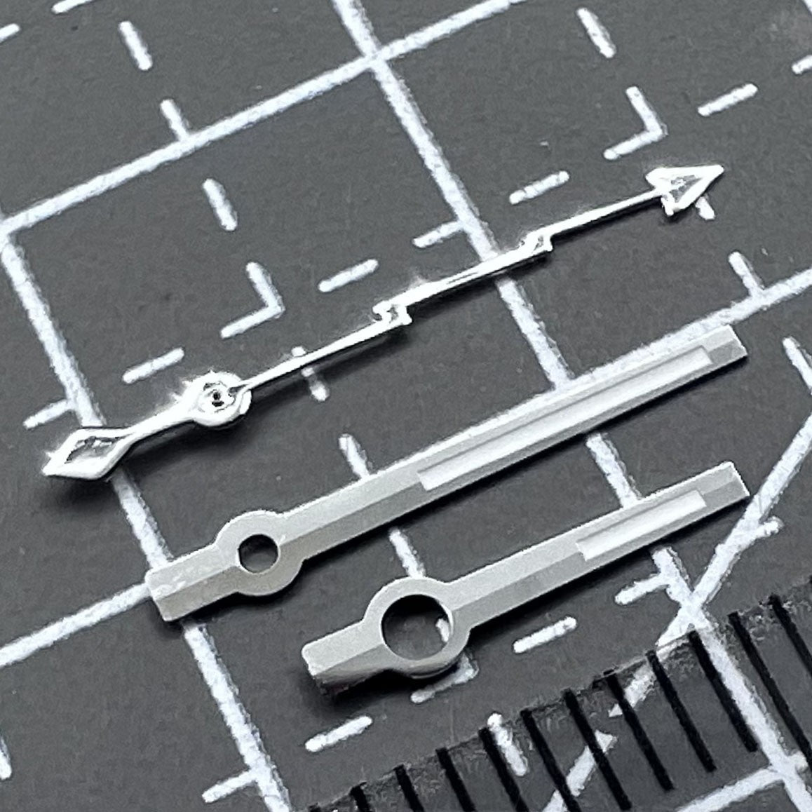 2 Sets/Pack Black Trim Silver Lightning Watch Hands Set for NH35 NH36 Movement