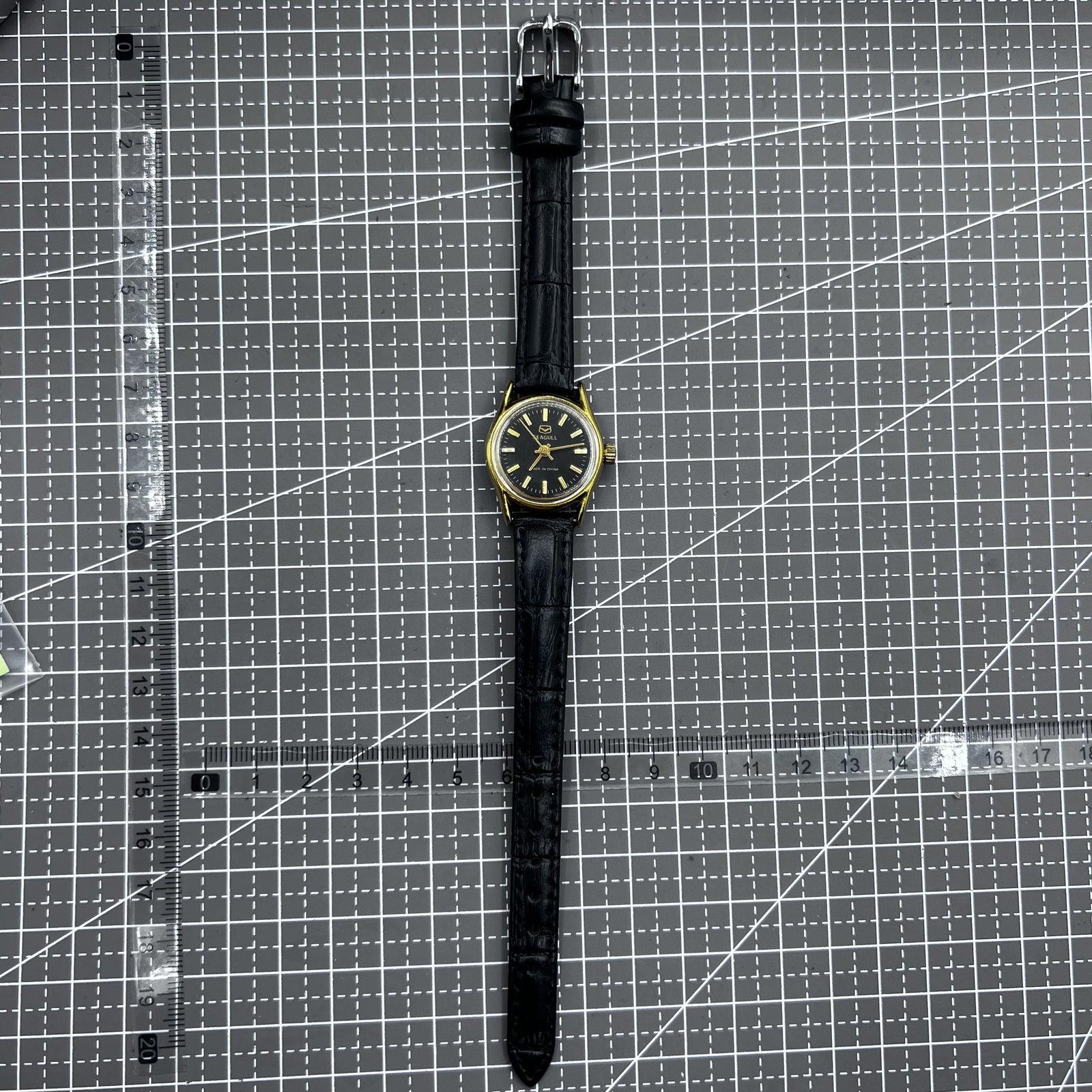 Black Round Case Golden Nail Tianjin Seagull Manual Mechanical Ladies Watch