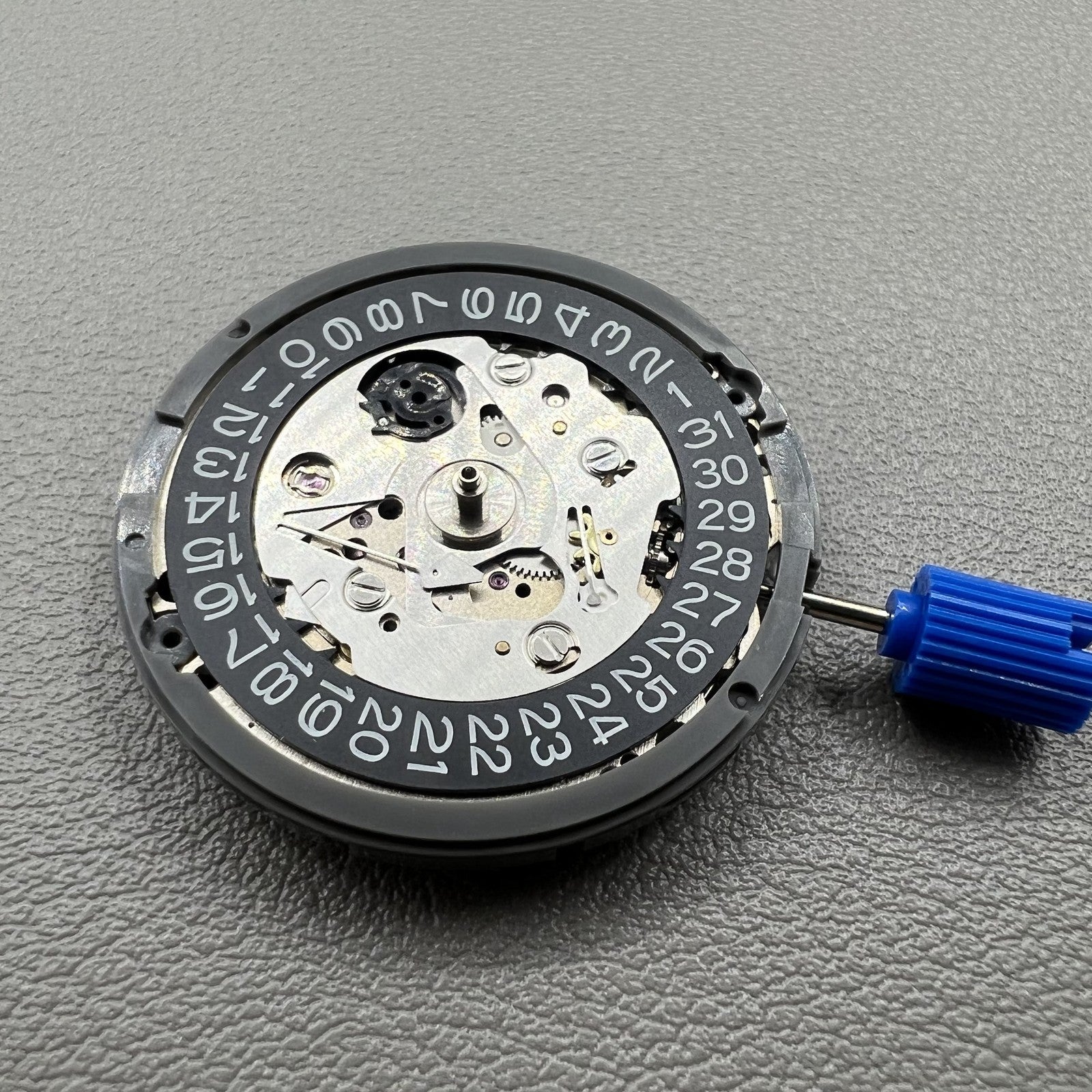 Japan NH35 Automatic Mechanical Movement Black Date Dial Crown At 3.0