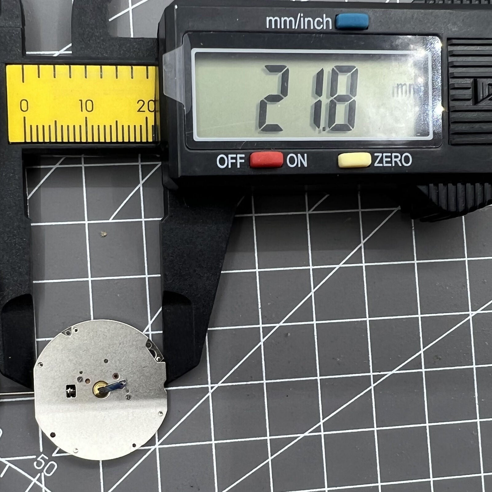 Swiss Ronda 703 Quartz Movement 3 Hands