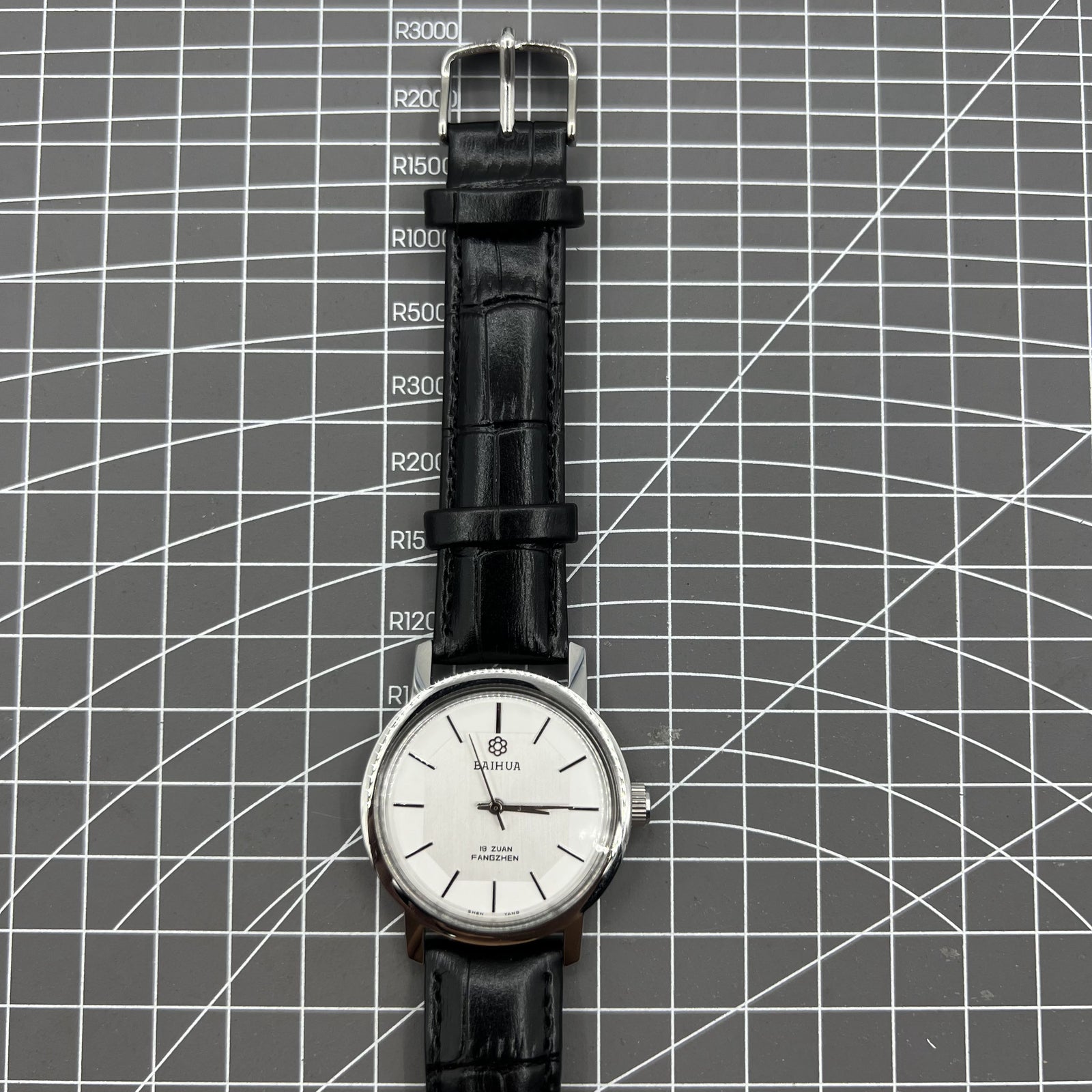 37mm China Baihua Manual Mechanical Watch 19 Jews Silver Dial Shock-Resistant