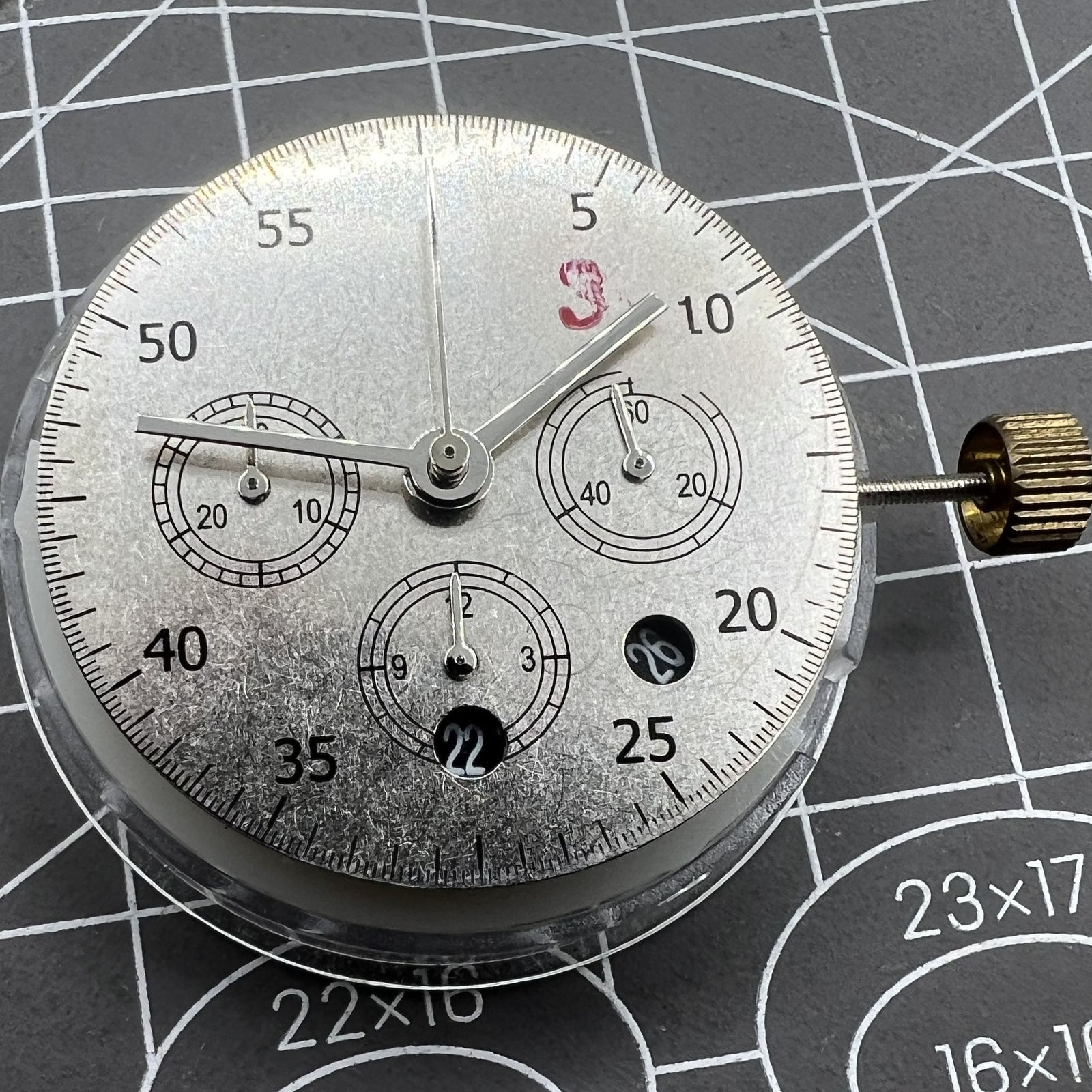 Dandong 7750 Mechanical Movement Small Second At 3/6/9 Position At 6 Black Date