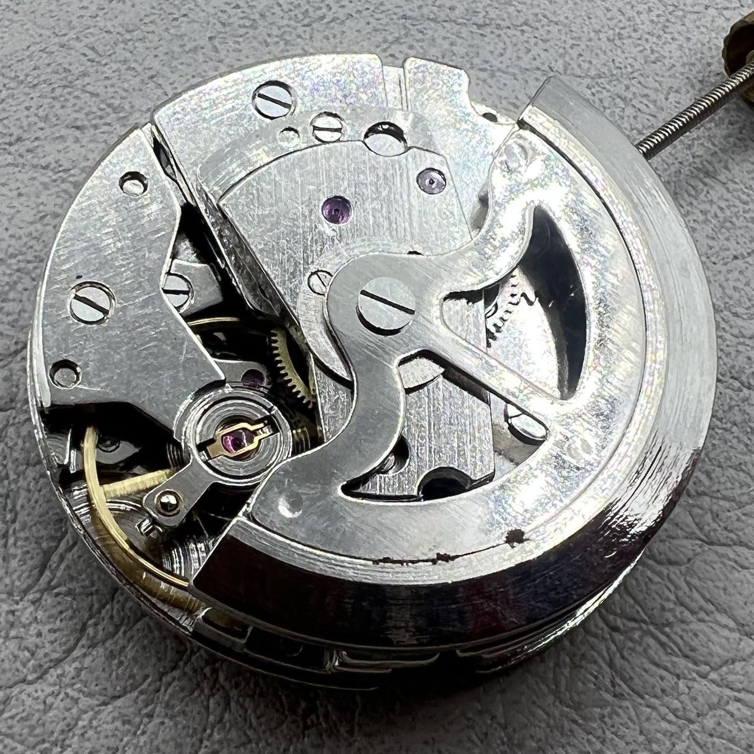 Dandong 7120 3 Hands Single Calendar Automatic Mechanical Movement