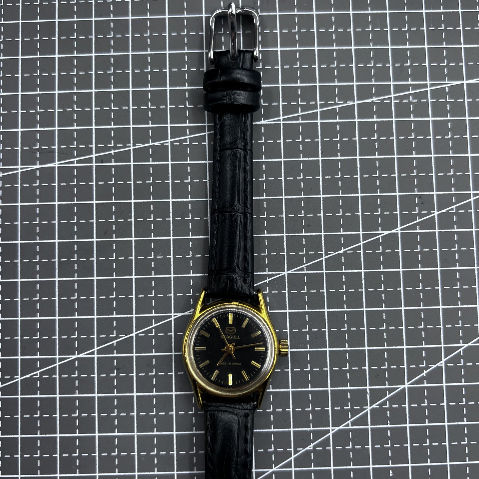 Black Round Case Golden Nail Tianjin Seagull Manual Mechanical Ladies Watch