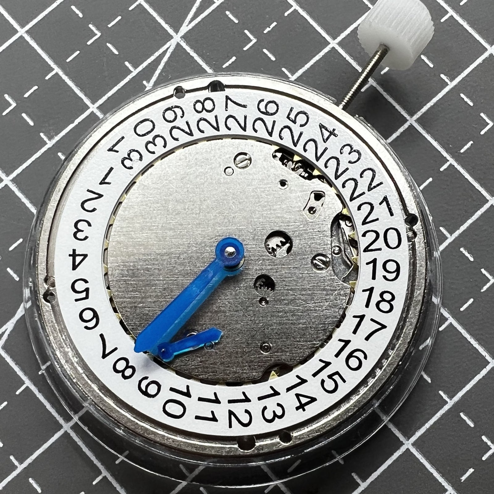 Hangzhou 8220A Automatic Mechanical Movement Small Second At 9