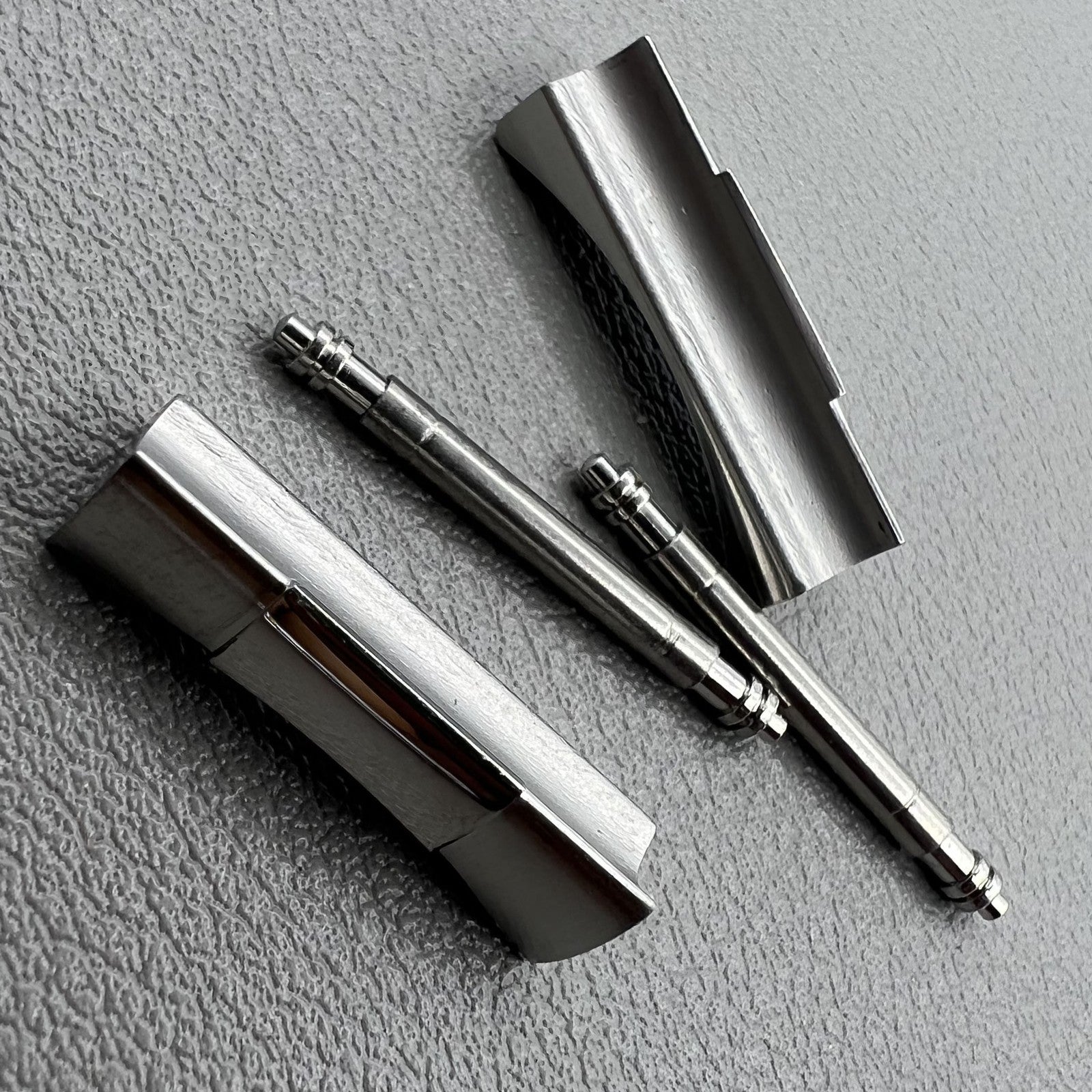 21mm Silver Curved End Link Connections for Daytona Watch Band Bracelet Width