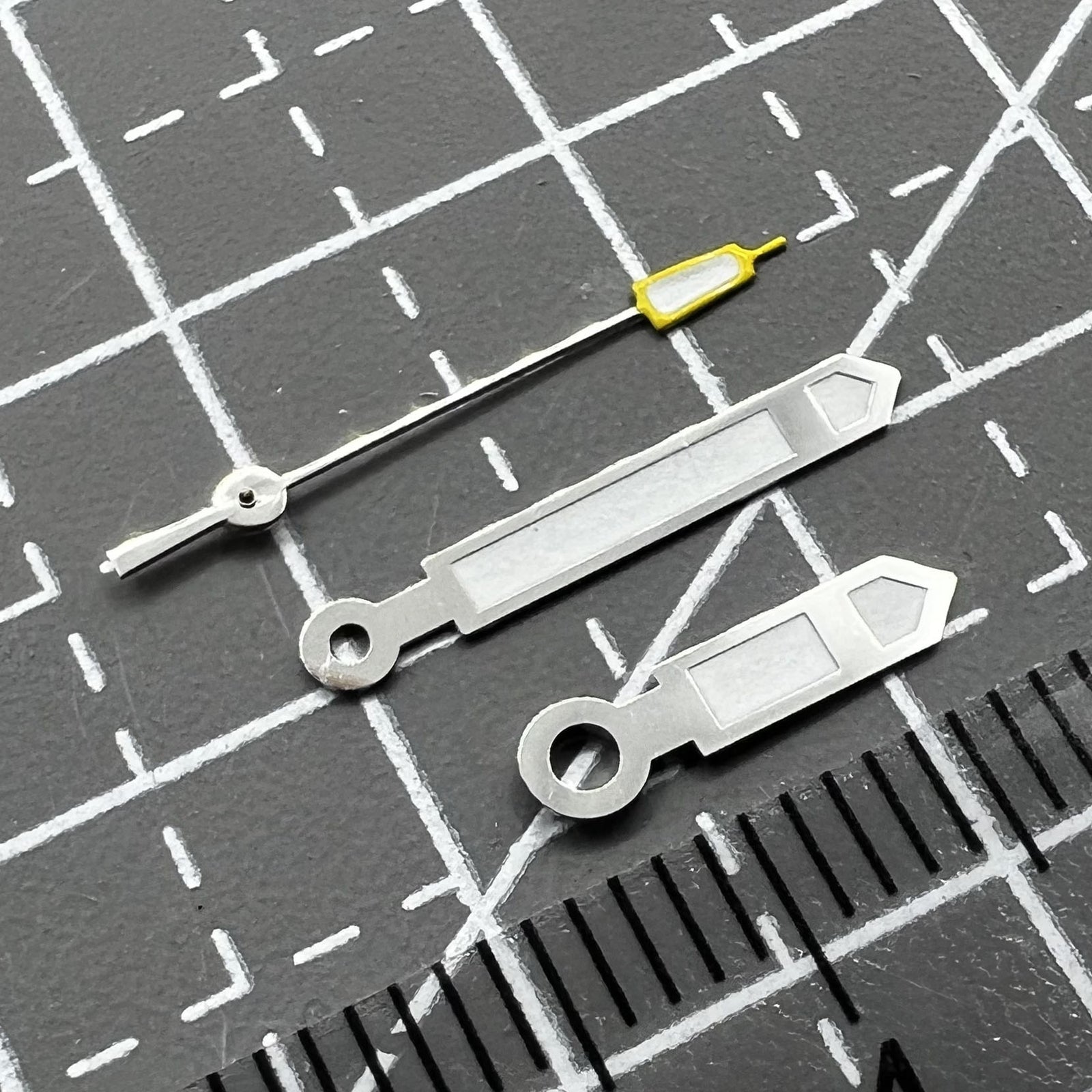 Silver Trim Yellow Trim Pointed Second Hand Watch Hands for Seiko NH35 NH36