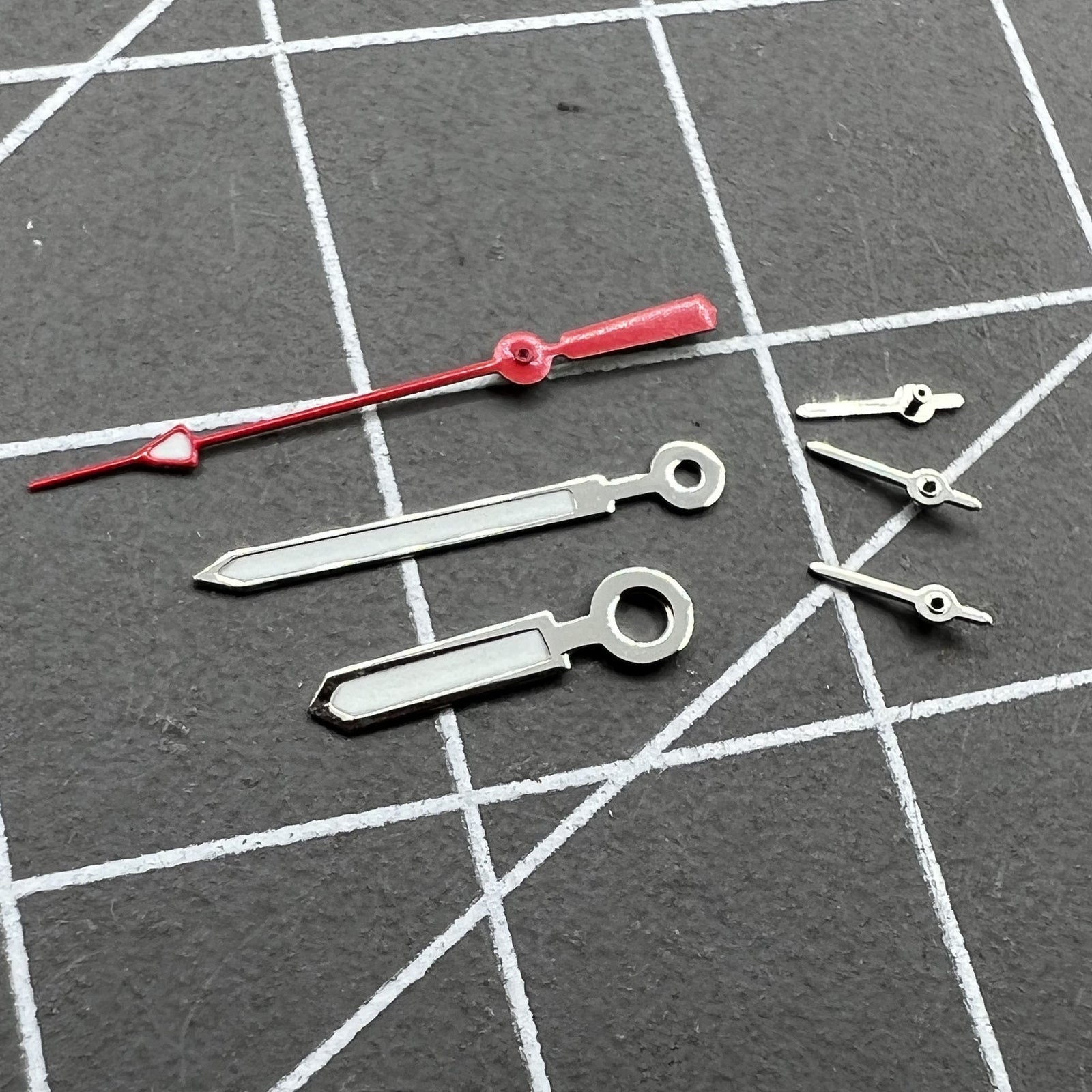 2 Sets12mm Silver Trim Red Second Green Luminous Hands for Miyota 0S10 Movement