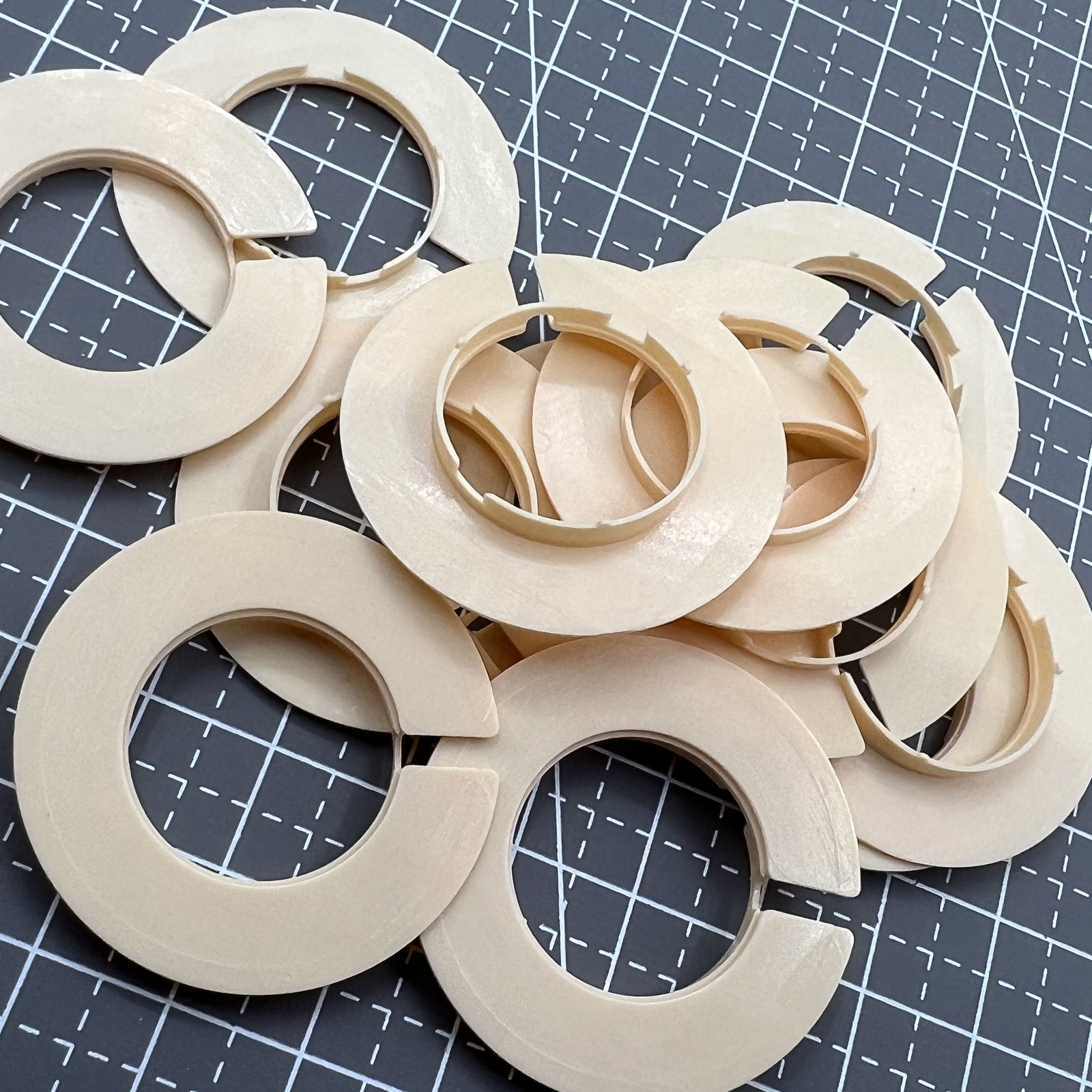 12 PIECES 2 Ligne Sizes Movement Case Spacer Casing Ring Holder #T-676-SIZE 8.75