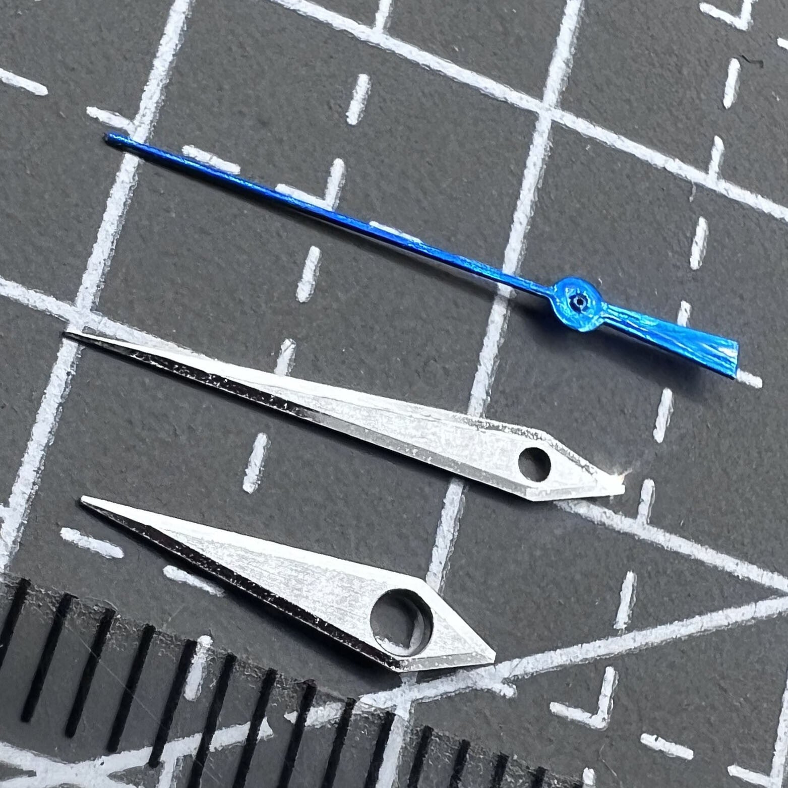 12.5mm Silver+Blue Brushed Process Hemming No Lume Watch Hands for Seiko NH35/36