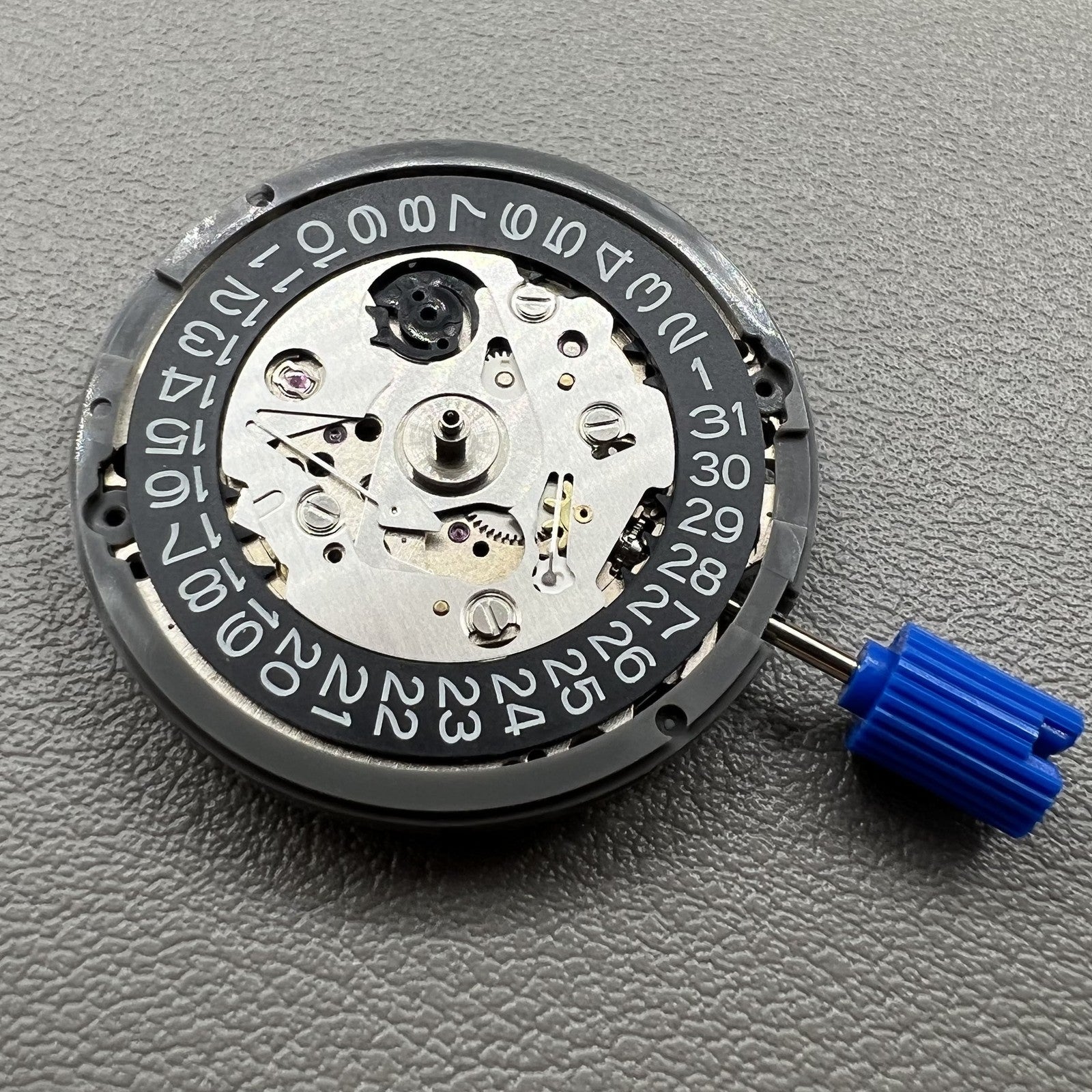 Japan NH35 Automatic Mechanical Movement Black Date Dial Crown At 3.0