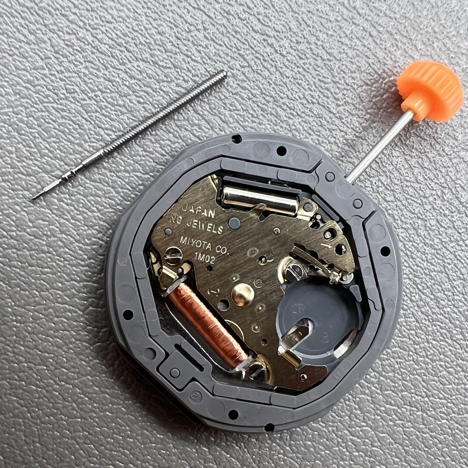 Japan Miyota 1M02 Watch Quartz Movement 3 Hands Date at 3 Day Date