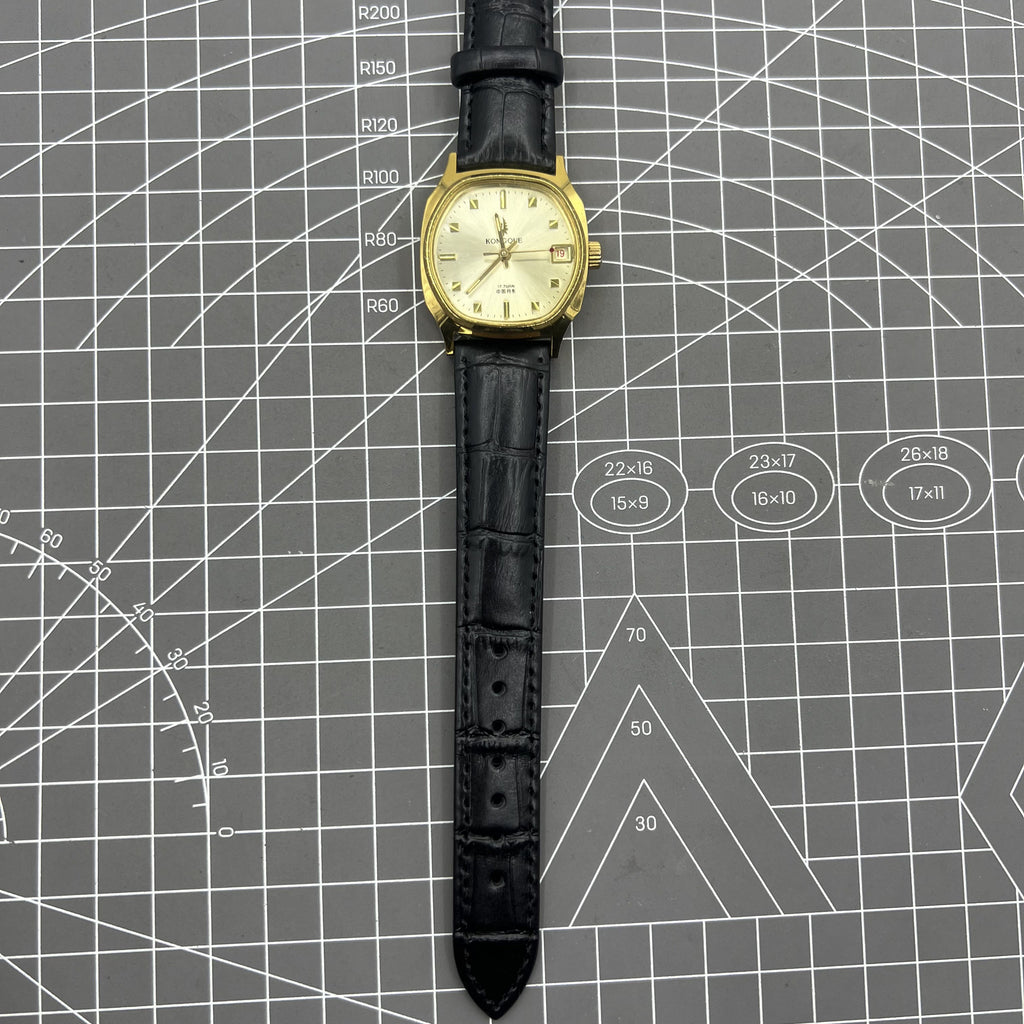 Black Dandong Manual Mechanical Watch 17 Jews Single Calendar Golden Dial