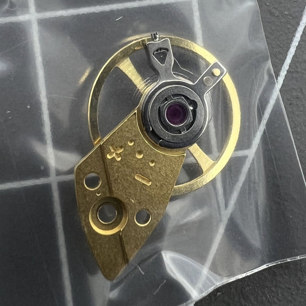 Japan Made Golden Complete Balance Wheel with Splint for Miyota 8200 8215