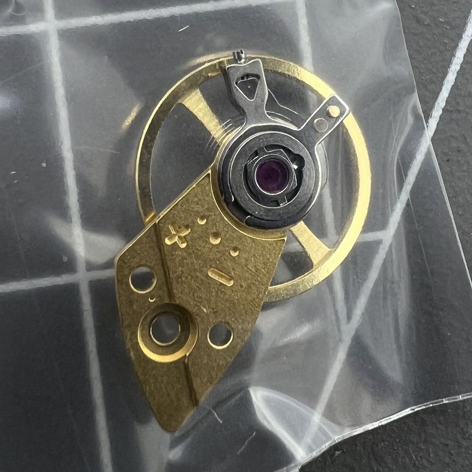 Japan Made Golden Complete Balance Wheel with Splint for Miyota 8200 8215