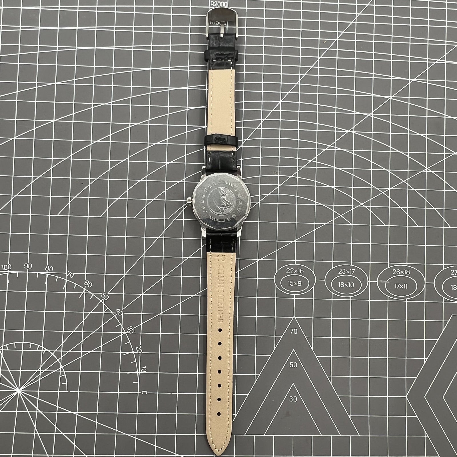 32mm Taihang Manual Mechanical Watch 17 Jews Black Dial Golden Nail