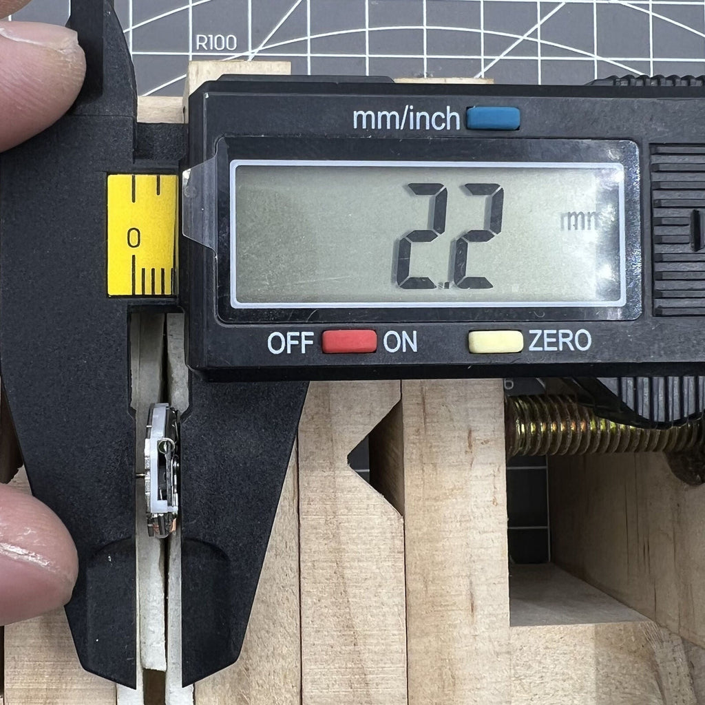Miyota 2036 Quartz Movement With Watch Stem 3 Hands High Pinion H2