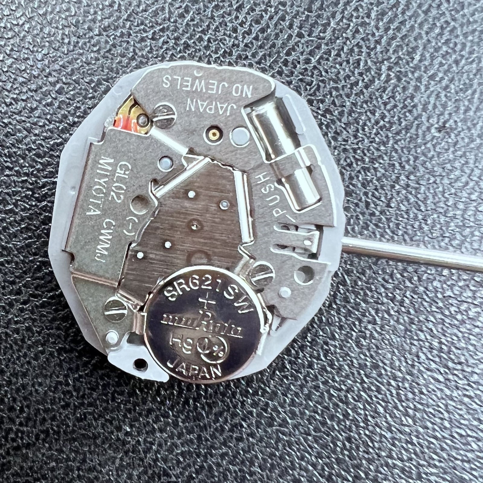 Japan  Miyota GL02 Quartz Movement Day Date Replacement of GL00