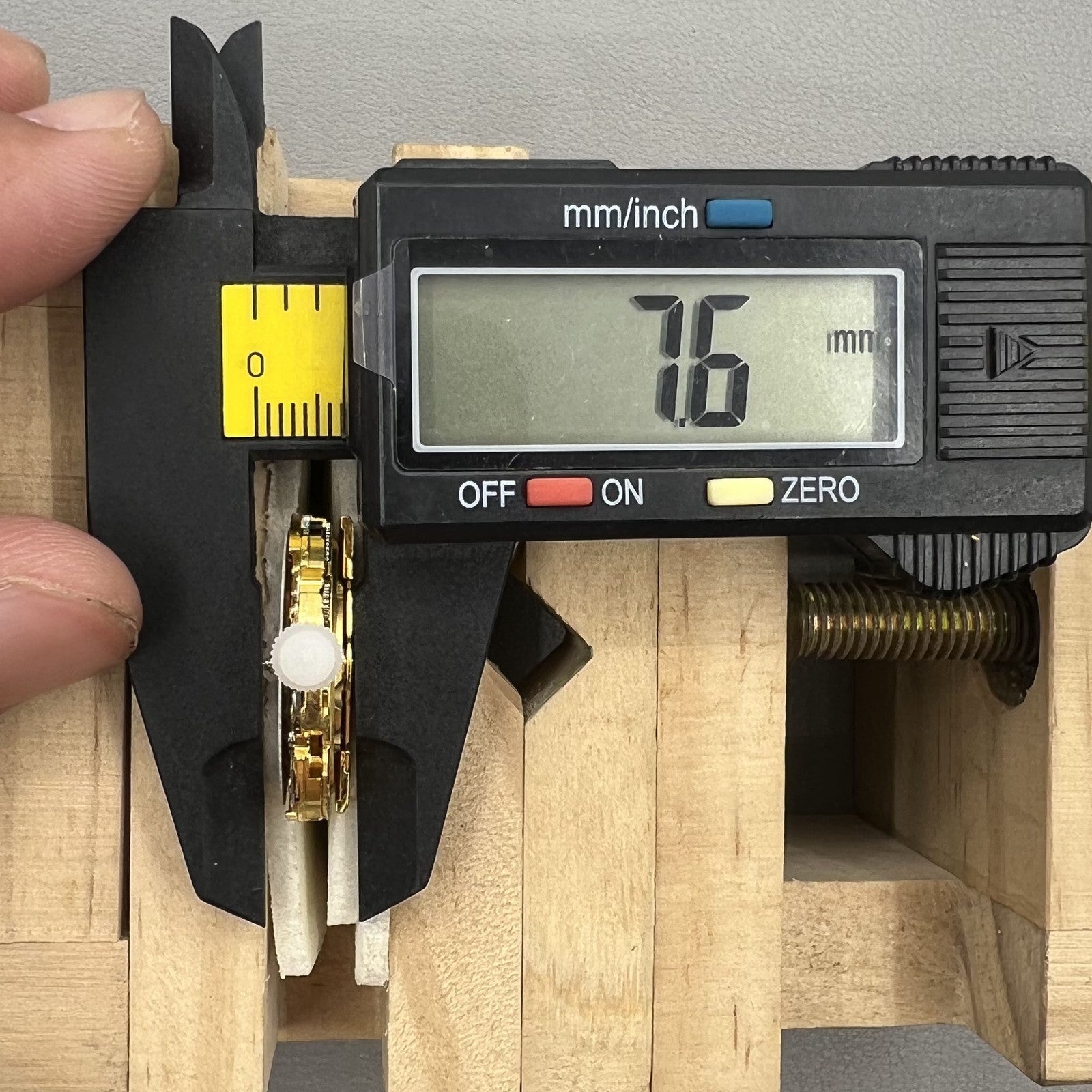 Golden Mingzhu 8205 8200 2813 Mechanical Movement Replacement Single Calendar