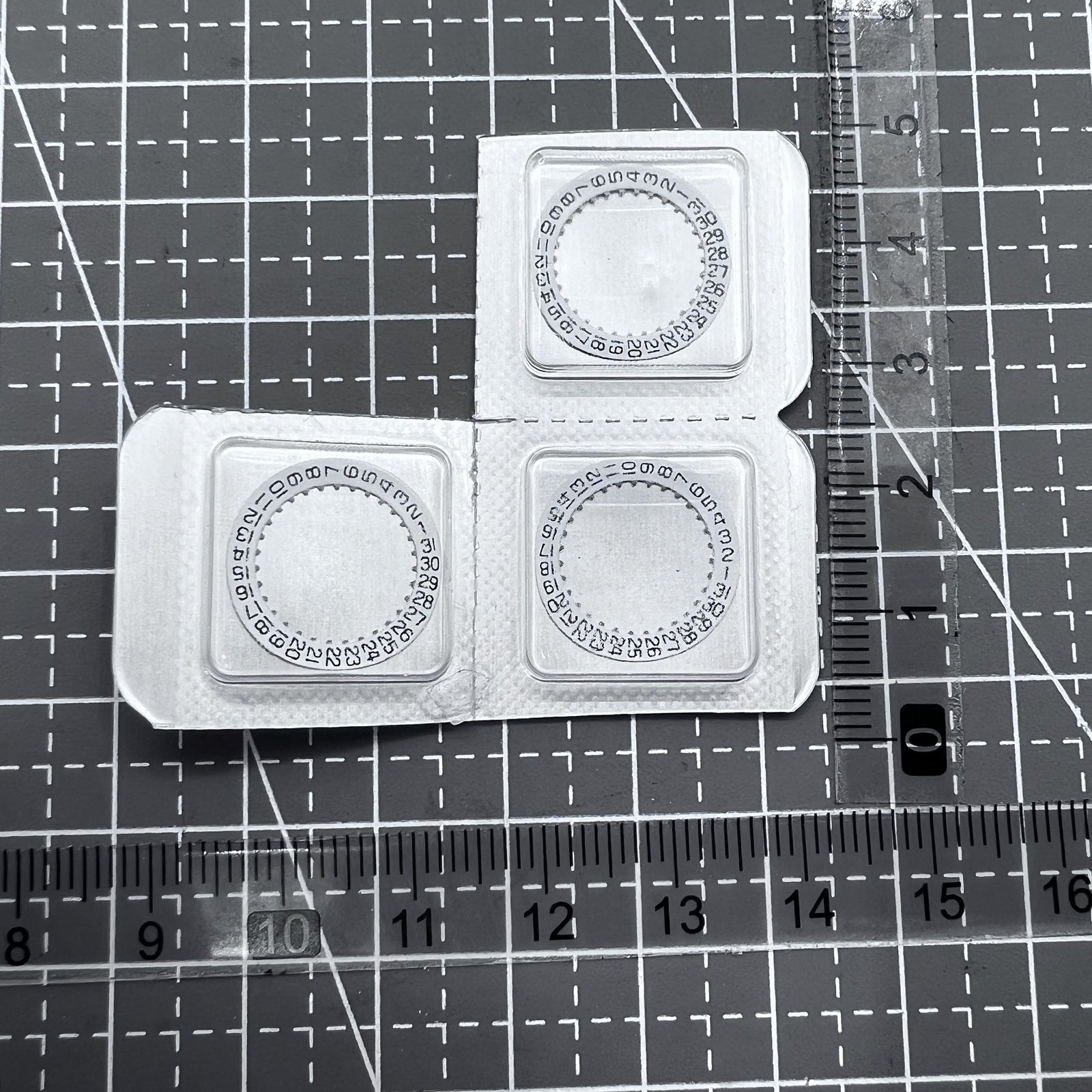 2 PIECES White Date Disk Wheel Date Wheel Date At 3 for Movement ETA 256.111