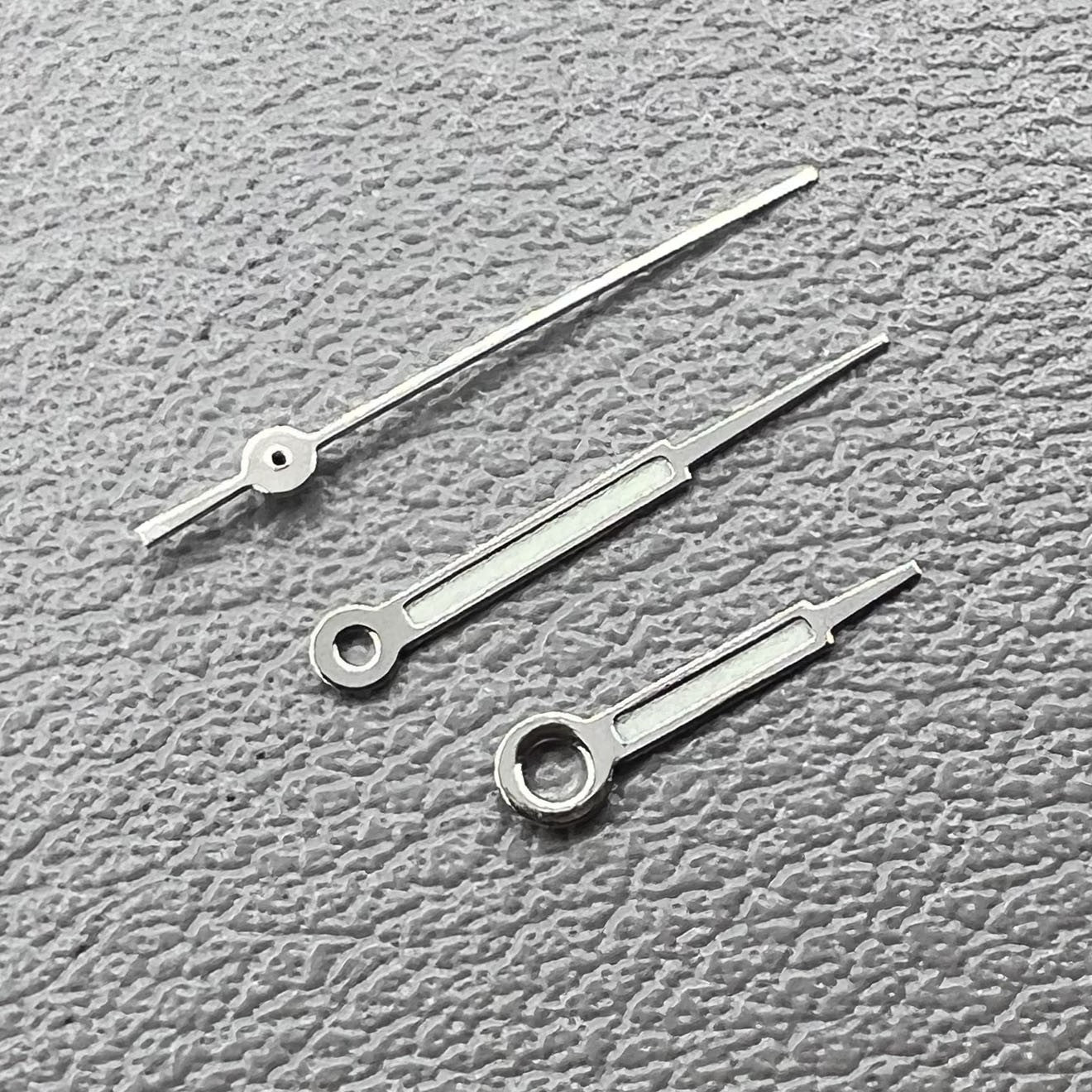 2 Sets/Pack Silver Trim Green Lume Pointed Hands Set for Ronda 515 Movement