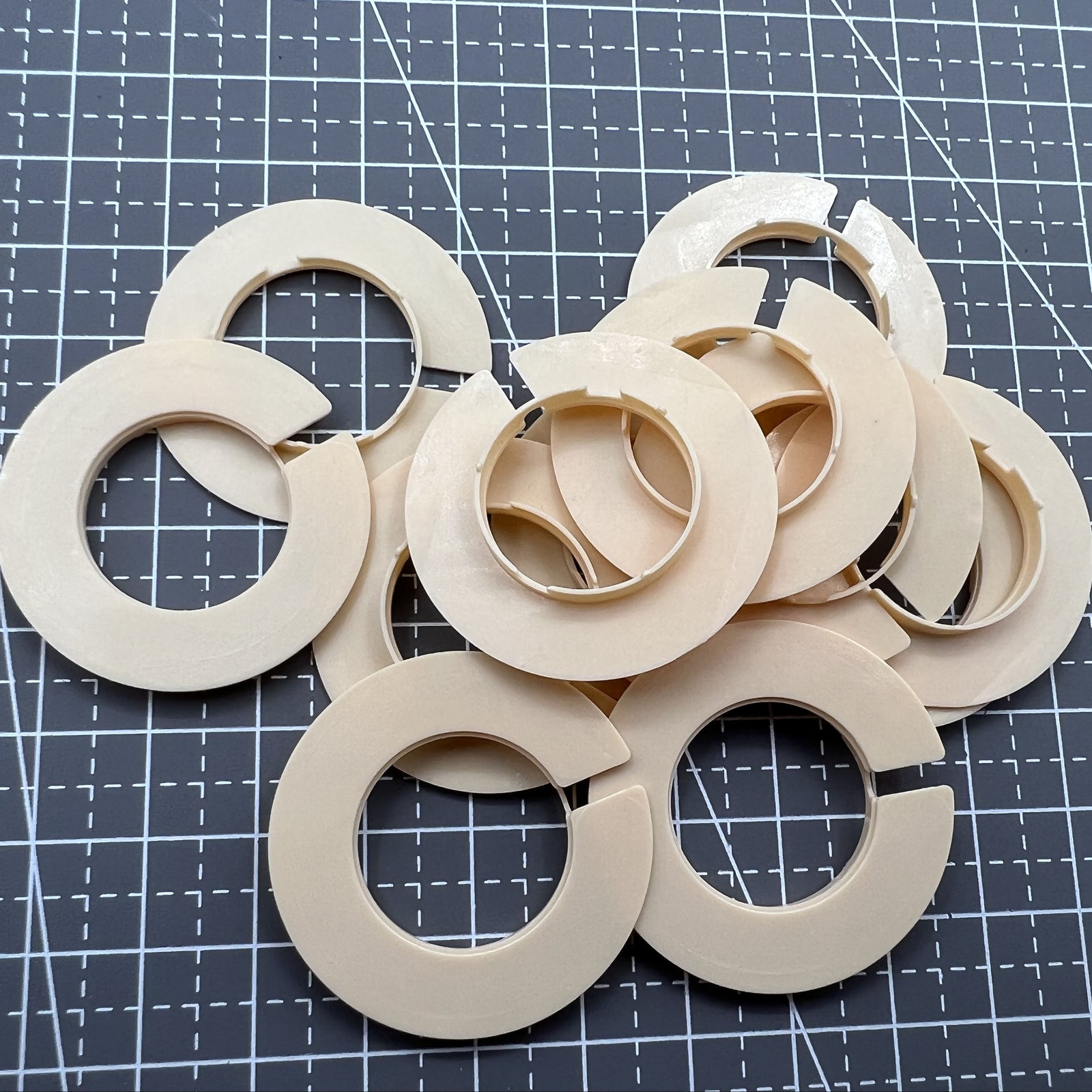 12 PIECES 2 Ligne Sizes Movement Case Spacer Casing Ring Holder #T-676-SIZE 8.75