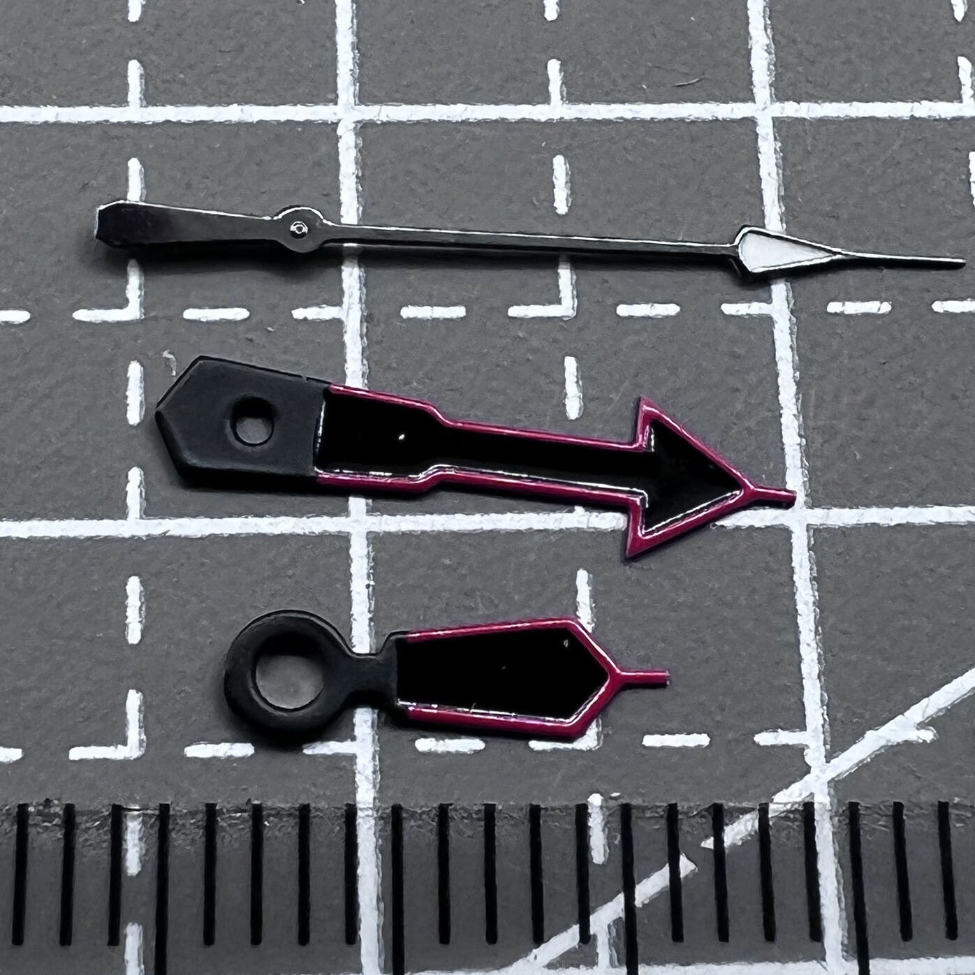 Red Trim Black Painted Black Second Green Lume Hands Set for Movement NH35/36