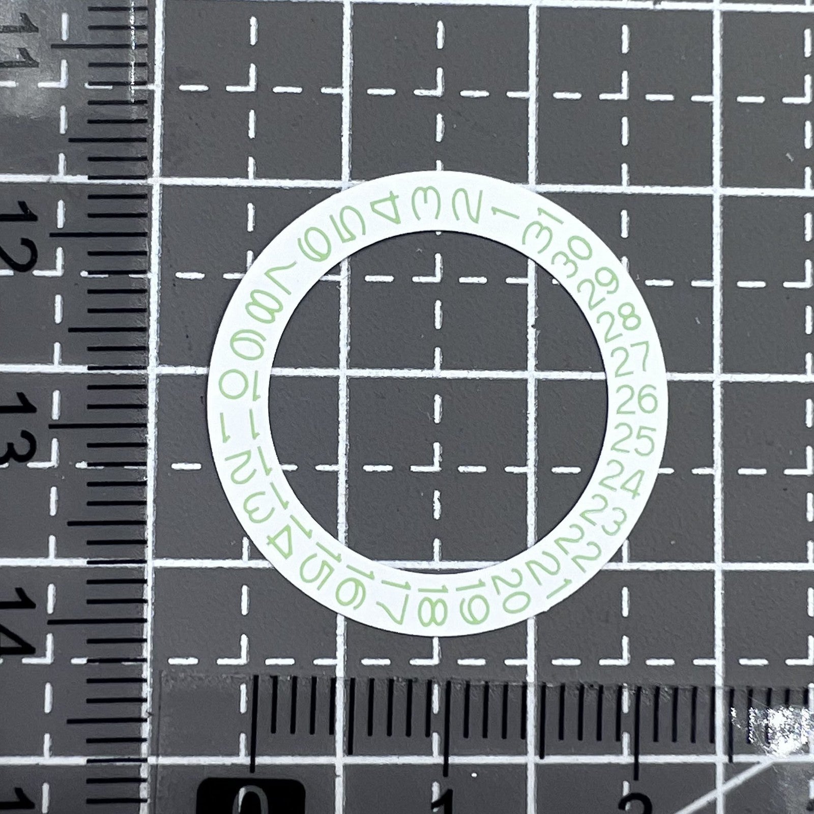 2 PIECES White Background Light Green Character Disk Date Wheel for NH35 NH36