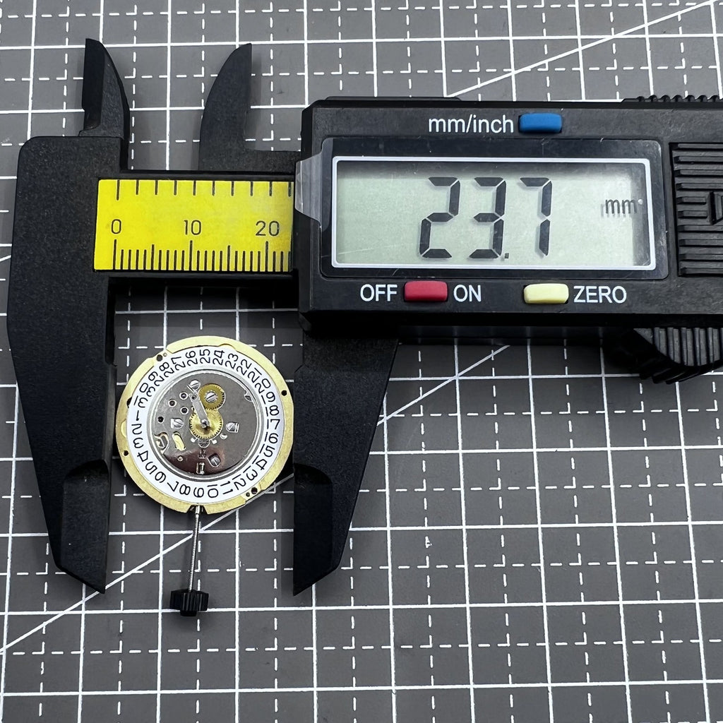 Swiss Ronda 1009 Watch Quartz Movement Date at 3 2 Hands