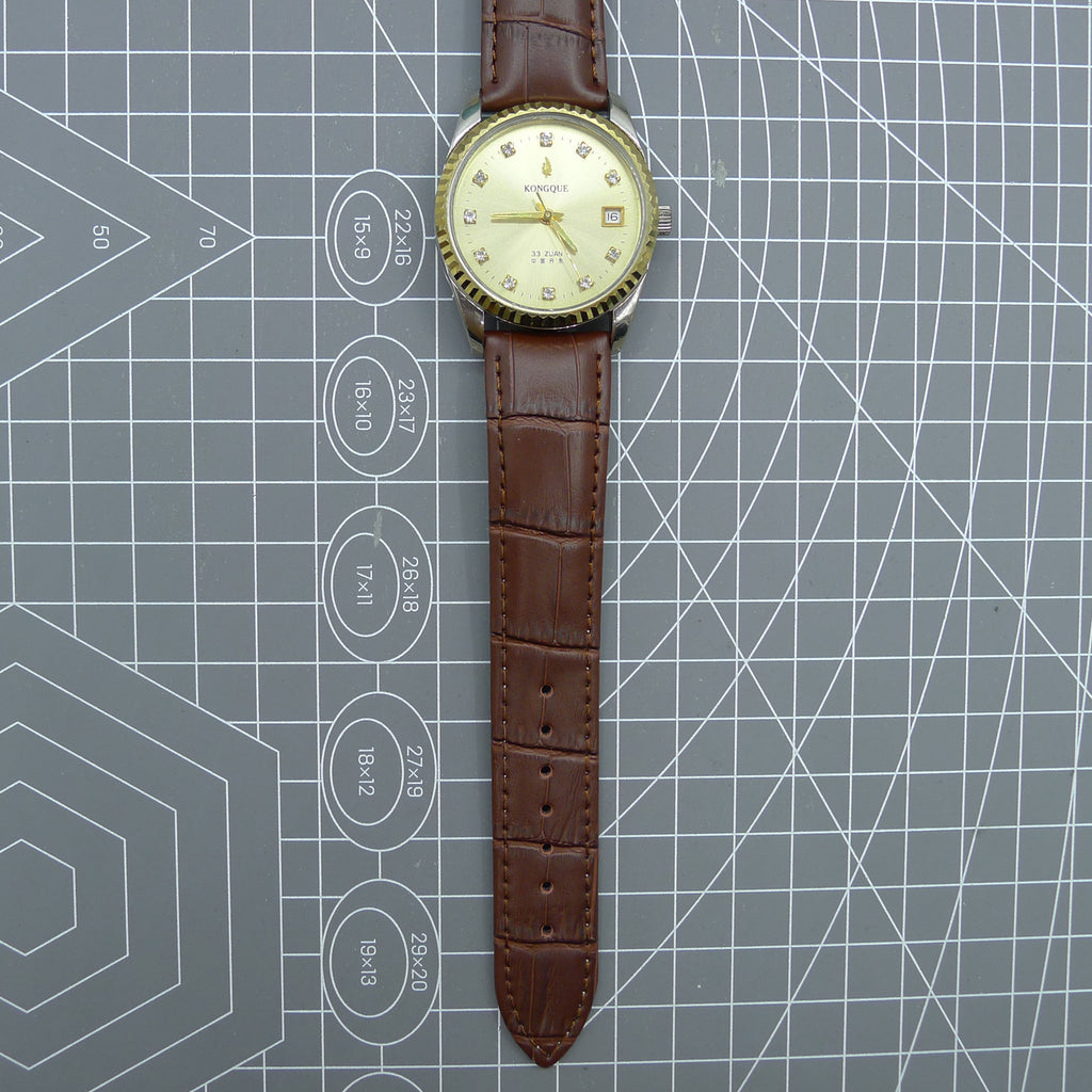 37mm Dandong Peacock Manual Mechanical Watch 33 Jews Golden Dial Single Calendar