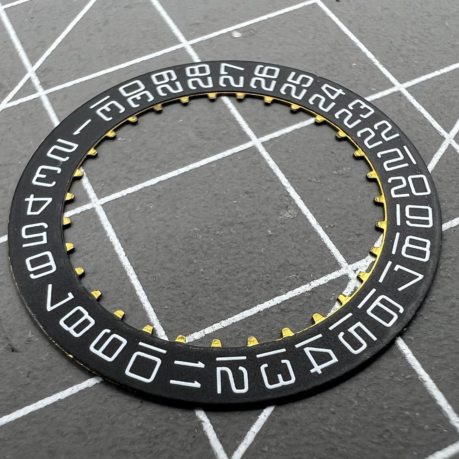 Swiss Black Date Disk Wheel Date Wheel Square Font for ETA2824 Date@3 Movement