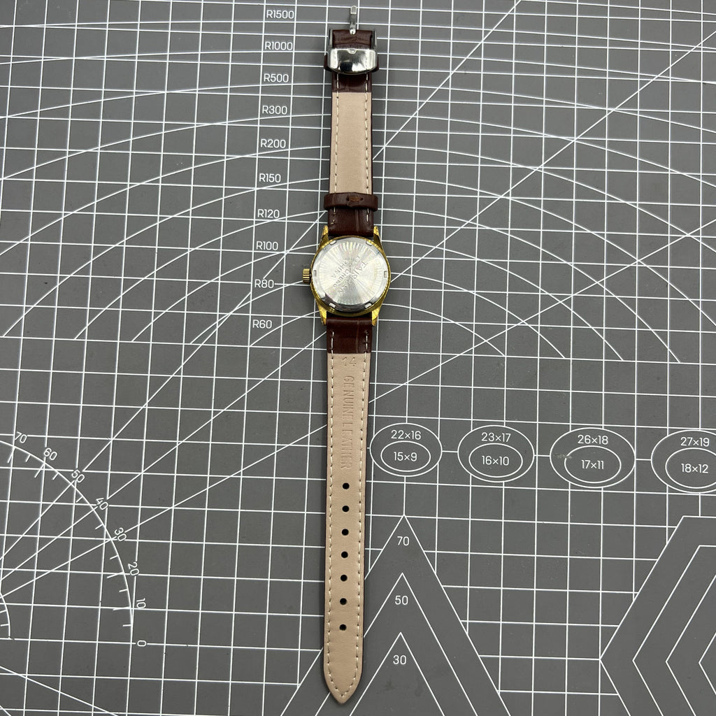 26mm Brown Liaocheng TAISHAN Manual Mechanical Lady Watch 19 Jews Golden Nail