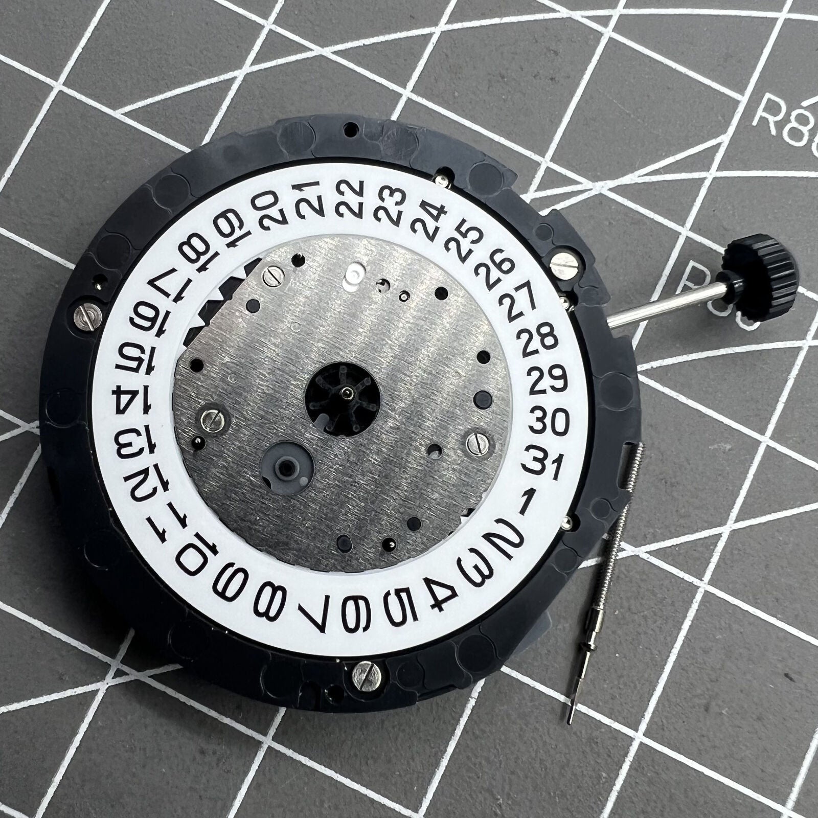 Miyota 6S10 3 Hands Small Second @6@9@12 Date At 3 Quartz Movement