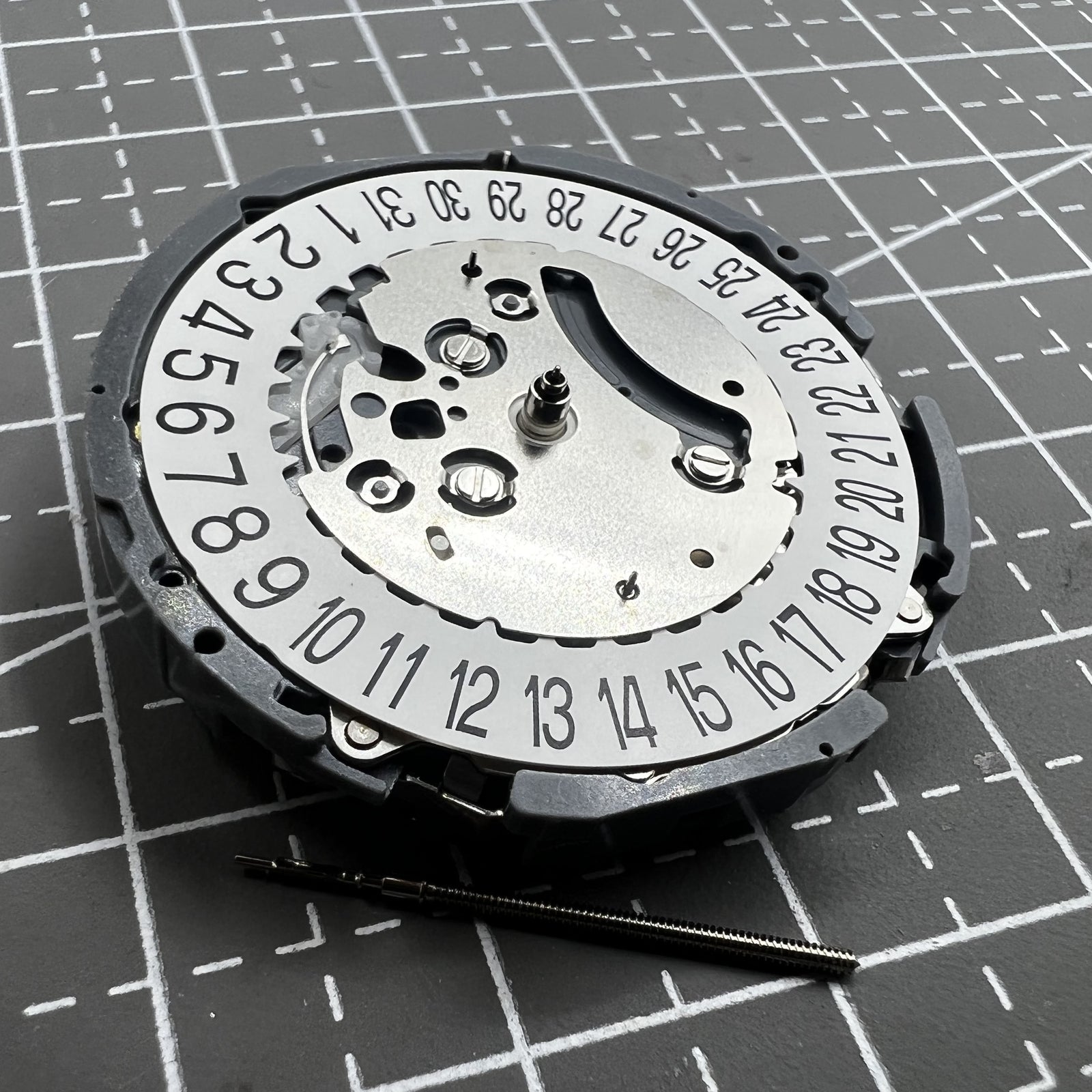 Japan Hattori VK64 VK64A Date at 6 QUARTZ Movement
