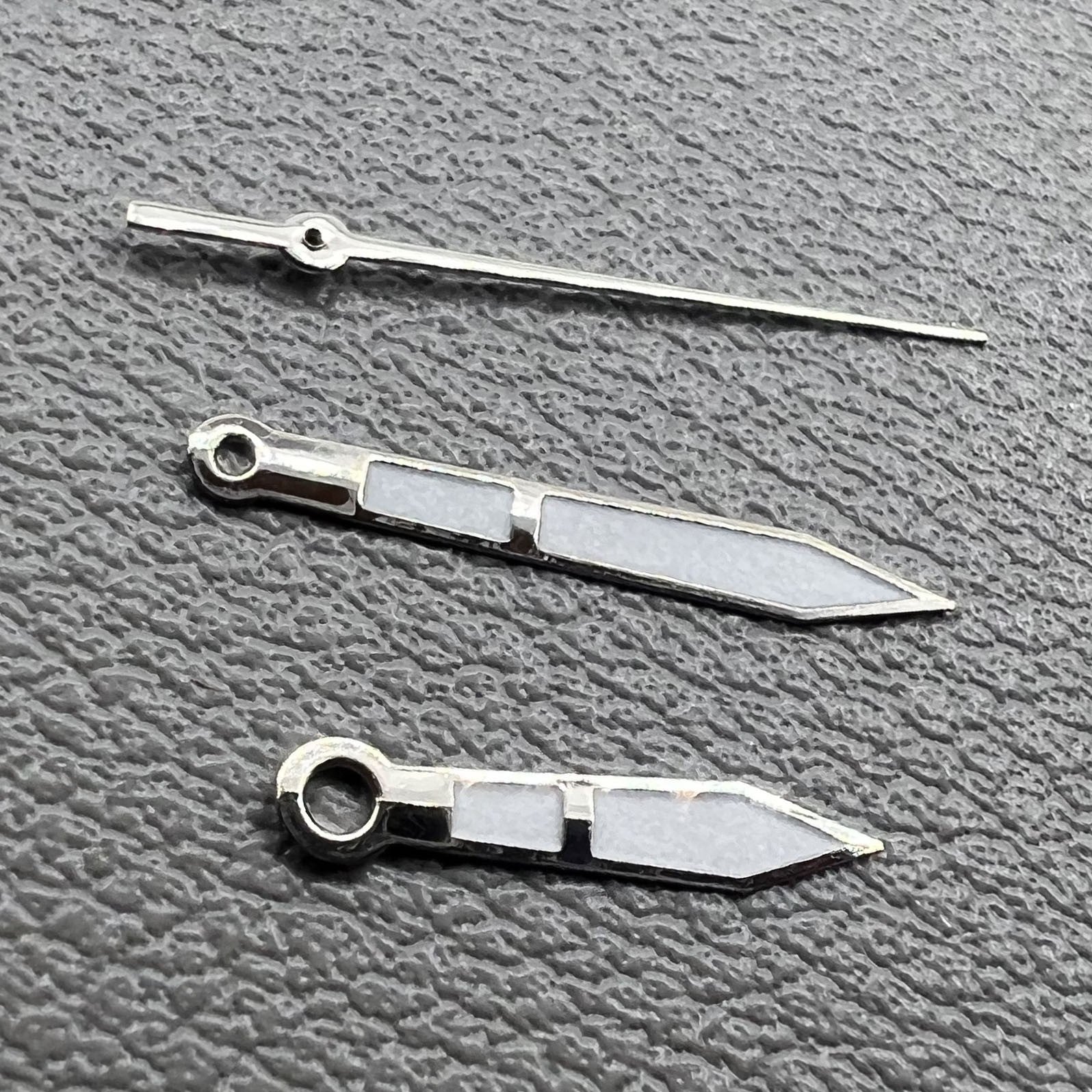 2 Sets/Pack Green Lume Silver Trim Watch Hands 10x14x14mm for Ronda 515 Movement
