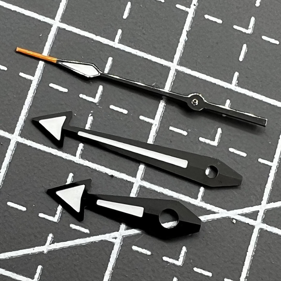 Green Luminous Black Trim Arrow Shape Hands Set for Movement 8200 /8215 /8200