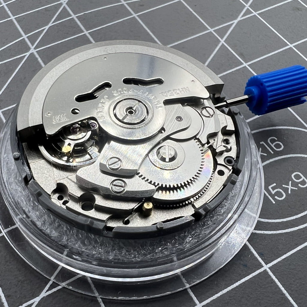 Black NH35 Self-winding Automatic Mechanical  Date At 6 Watch Movement