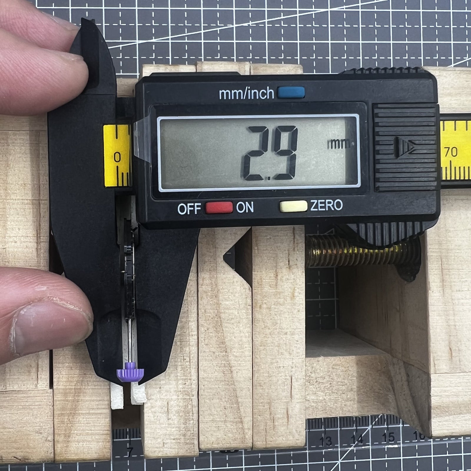 Japan Citizen G870M 2 Hands Solar Movement