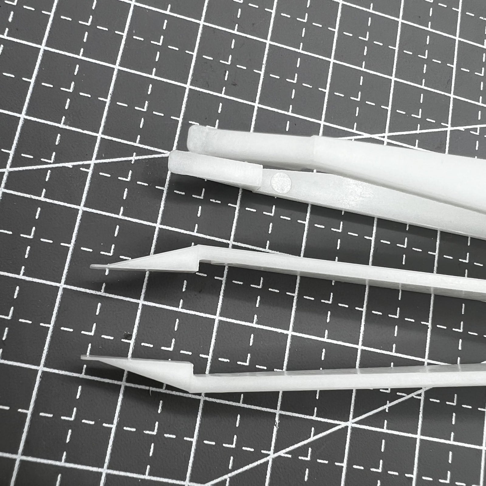 Swiss Tool Bergeon 6460 Plastic Battery Tweezer