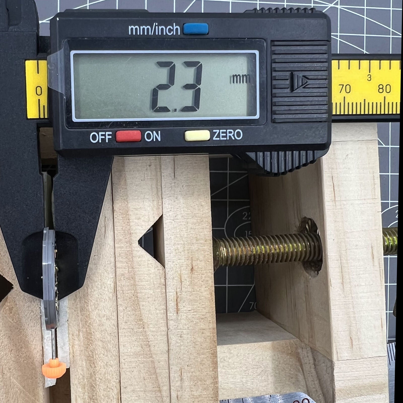 Japan Miyota 1M15 2 Hands Date@6 Quartz Movement